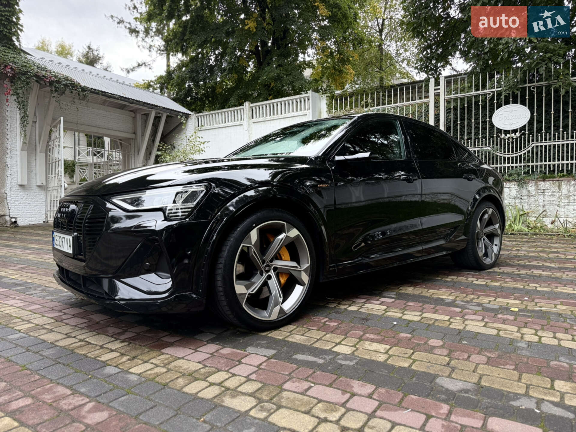 Audi e-tron 2022 VIN WAUZZZGE9NB040282 фото оголошення 61 з 62