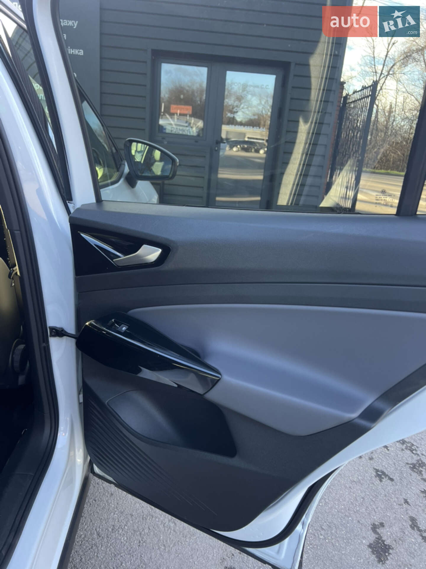 Volkswagen ID.4 2024 VIN WVGZZZE23SE004508 фото оголошення 9 з 18