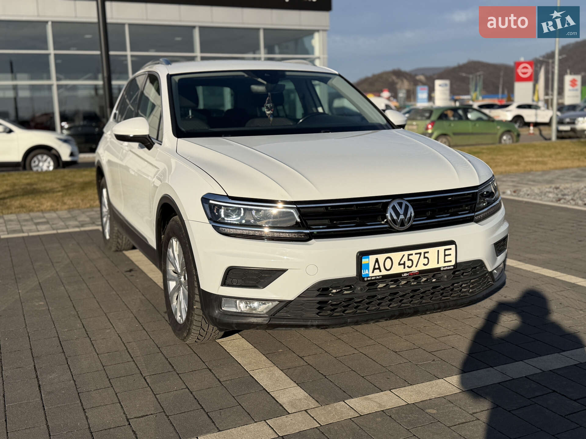 Volkswagen Tiguan 2017 VIN WVGZZZ5NZHW915704 фото оголошення 4 з 36