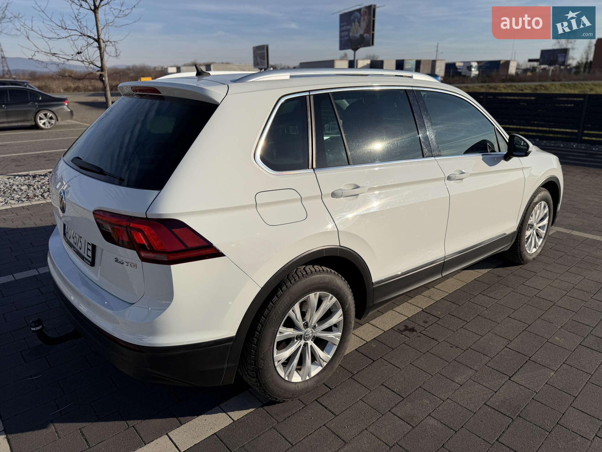 Volkswagen Tiguan 2017 VIN WVGZZZ5NZHW915704 фото оголошення 7 з 36