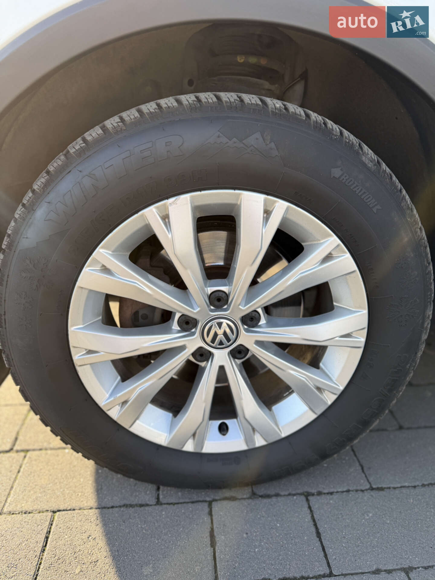 Volkswagen Tiguan 2017 VIN WVGZZZ5NZHW915704 фото оголошення 16 з 36