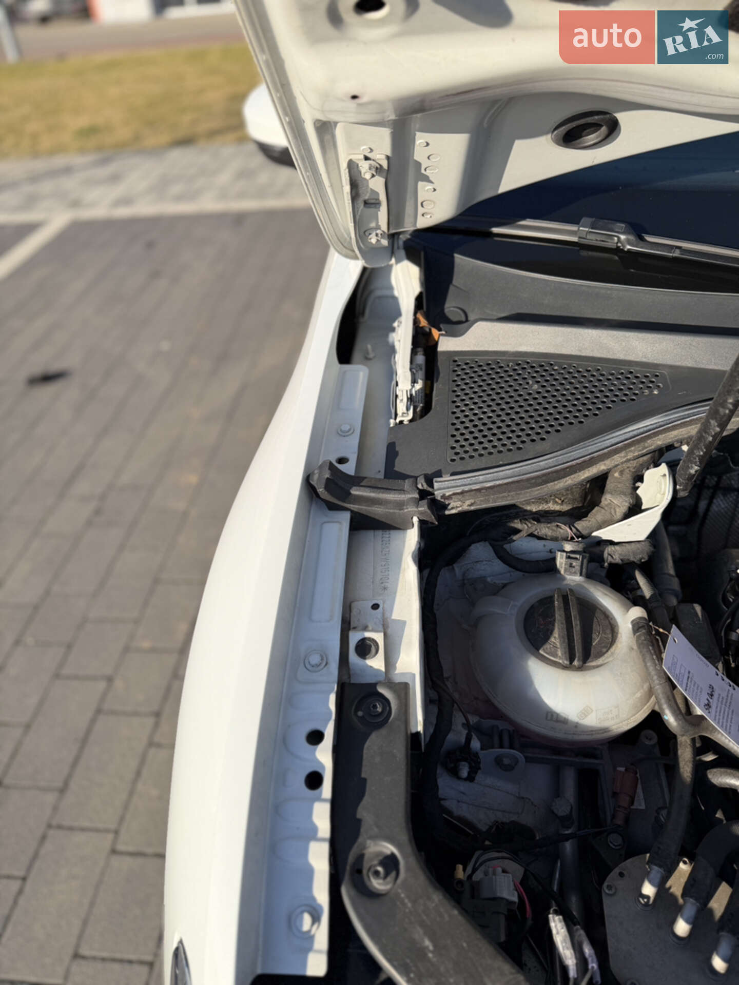 Volkswagen Tiguan 2017 VIN WVGZZZ5NZHW915704 фото оголошення 32 з 36