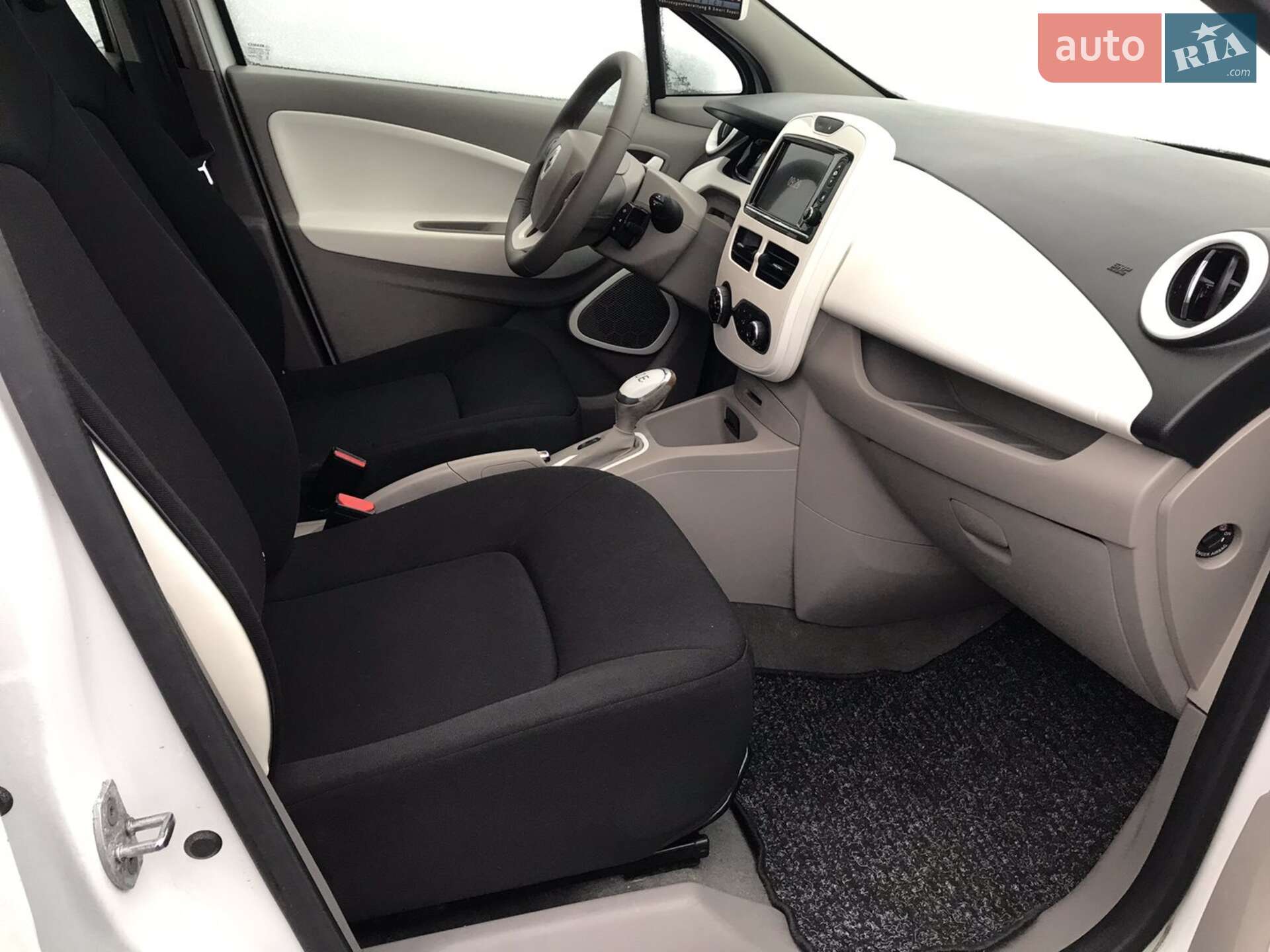Renault Zoe 2019 VIN VF1AG000263640832 фото оголошення 10 з 12