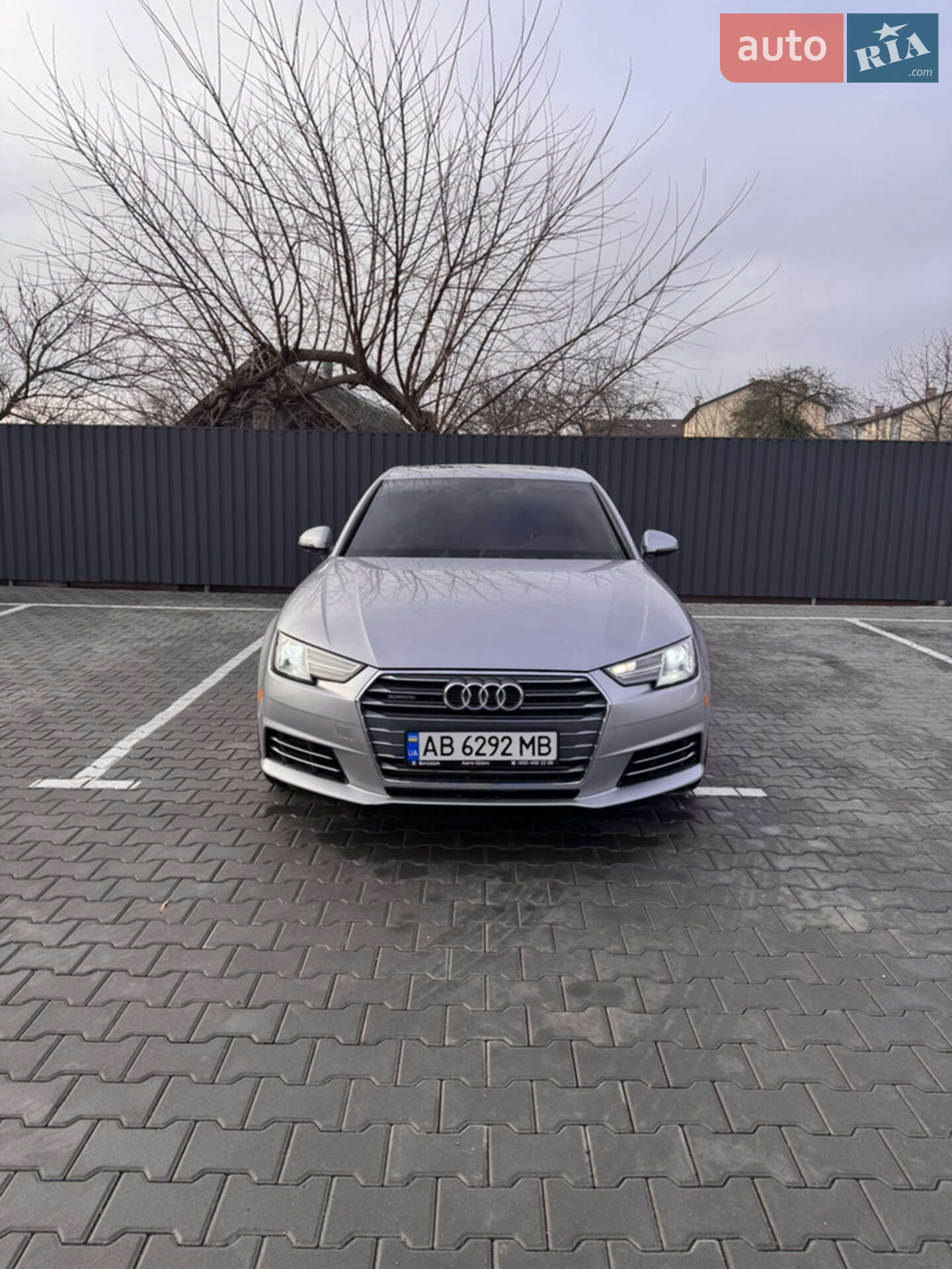 Audi A4 2016 VIN WAUANAF46HN006631 фото оголошення 13 з 21
