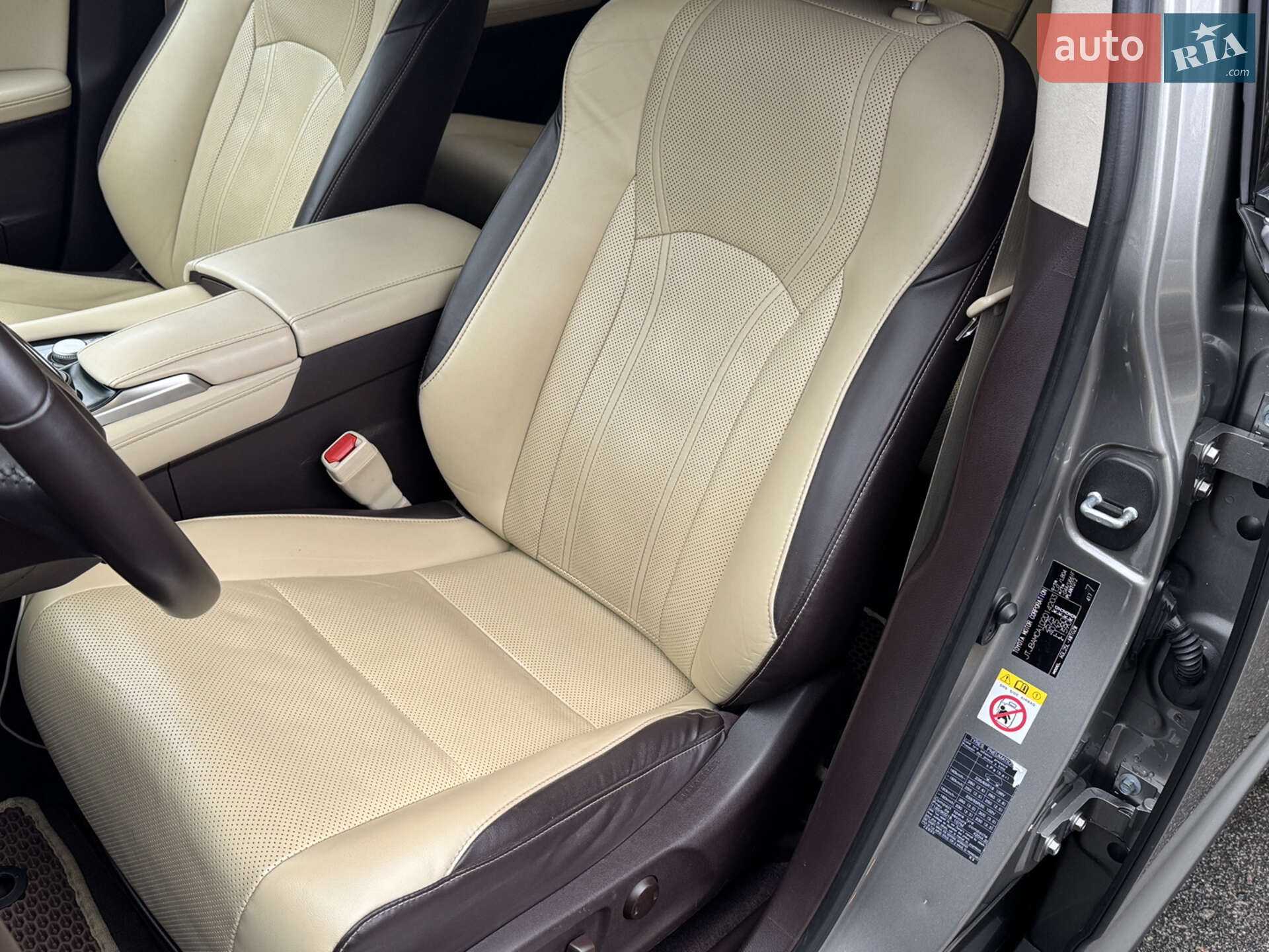 Lexus RX 2016 VIN JTJBAMCA102014203 фото оголошення 8 з 15