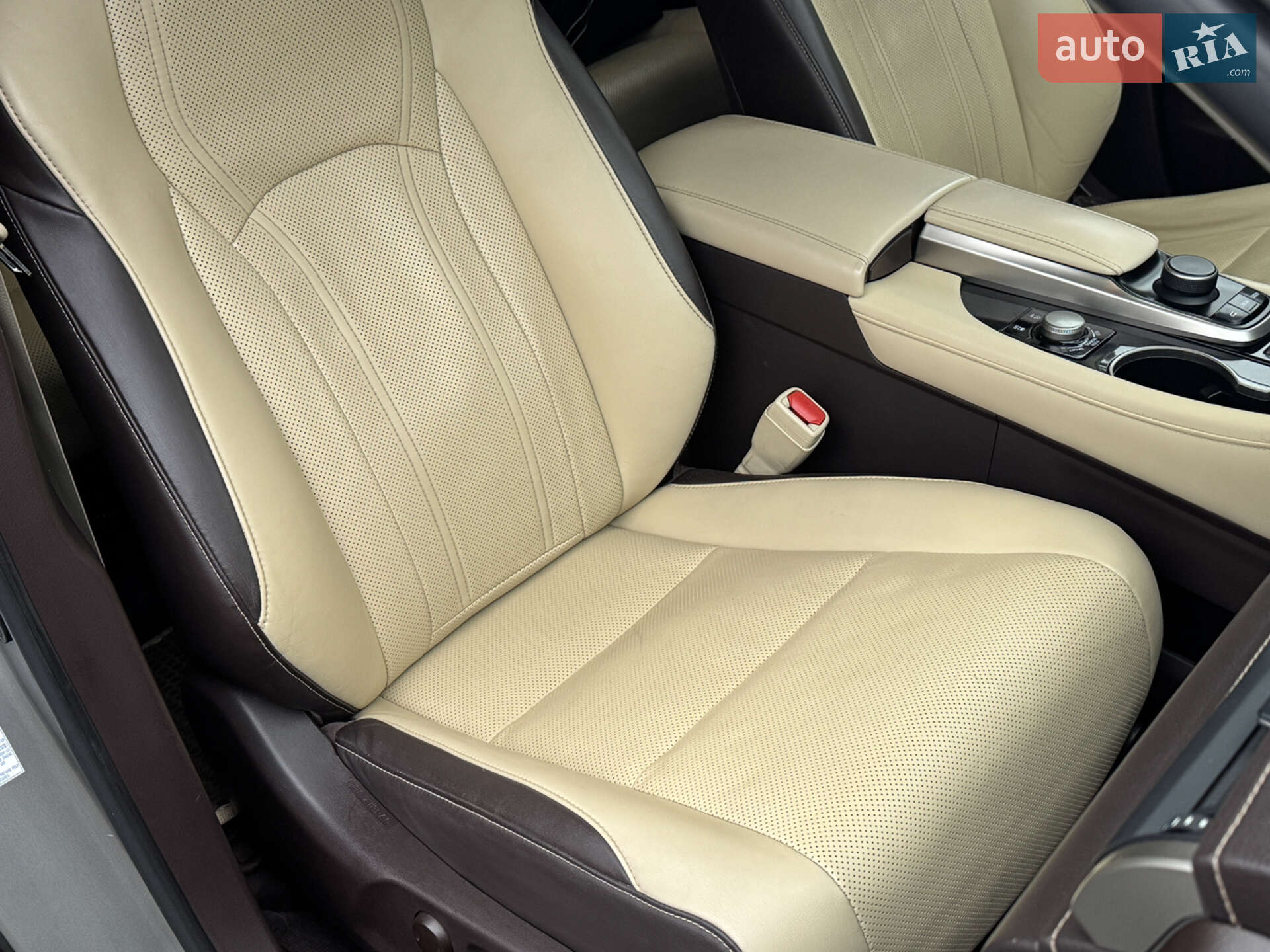Lexus RX 2016 VIN JTJBAMCA102014203 фото оголошення 14 з 15