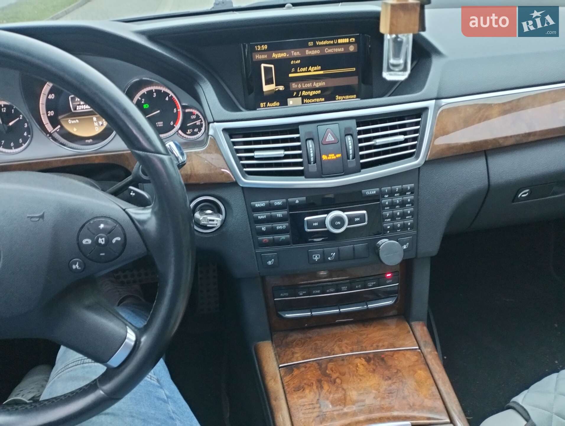Mercedes-Benz E-Class 2012 VIN WDDHF2EB0CA587120 фото оголошення 12 з 13