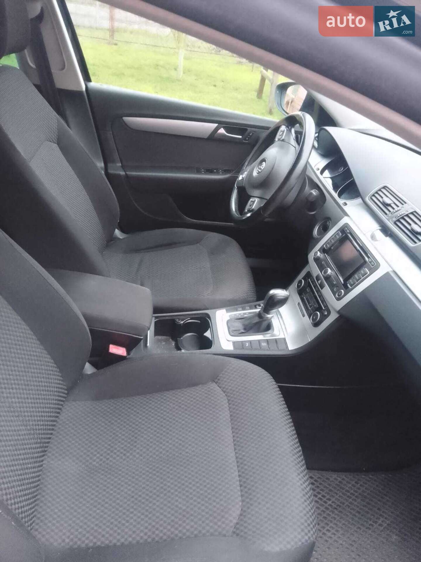 Volkswagen Passat 2011 VIN WVWZZZ3CZCE045655 фото оголошення 8 з 12