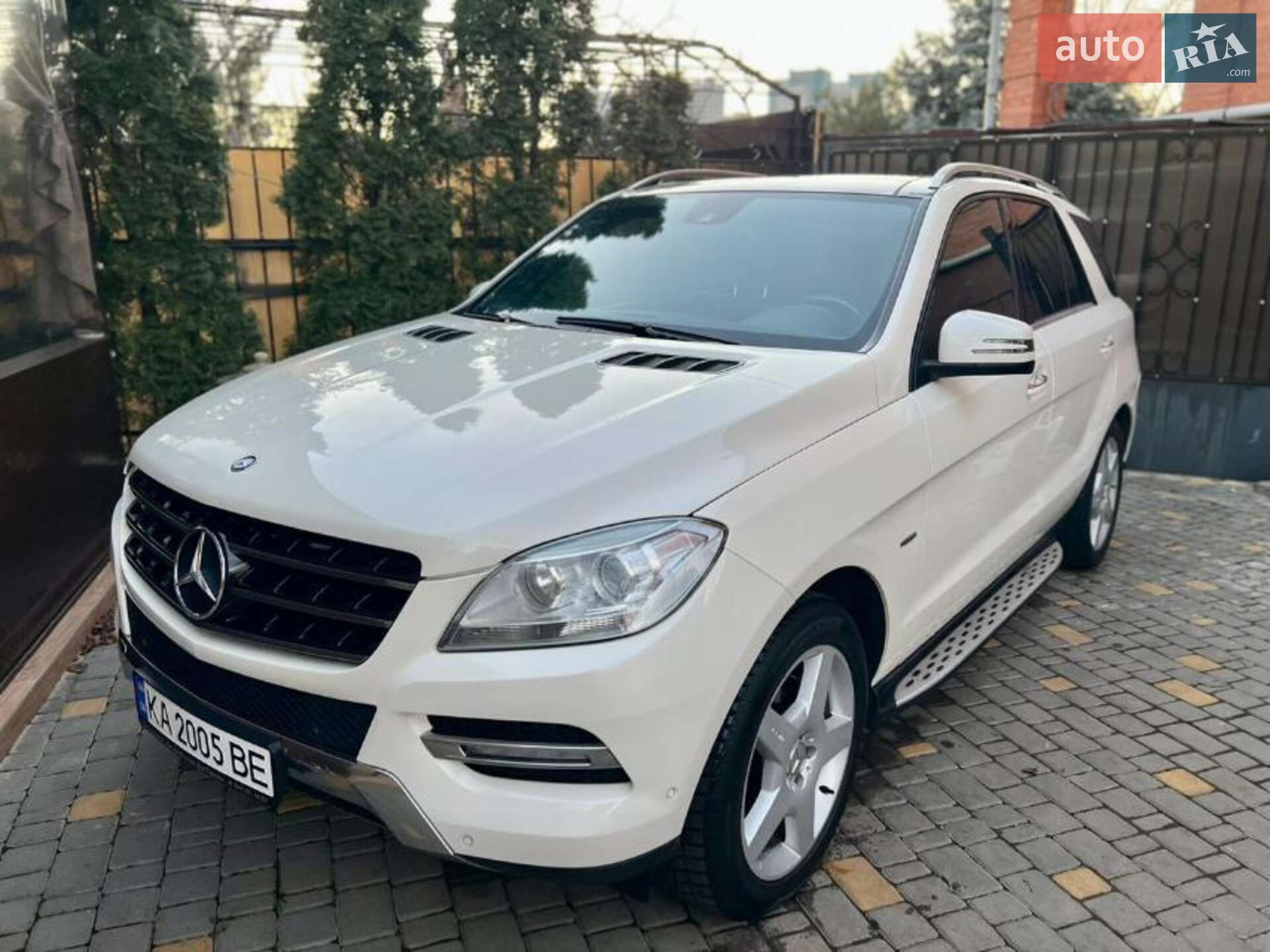 Mercedes-Benz M-Class 2011 VIN WDC1660241A019459 фото оголошення 2 з 16