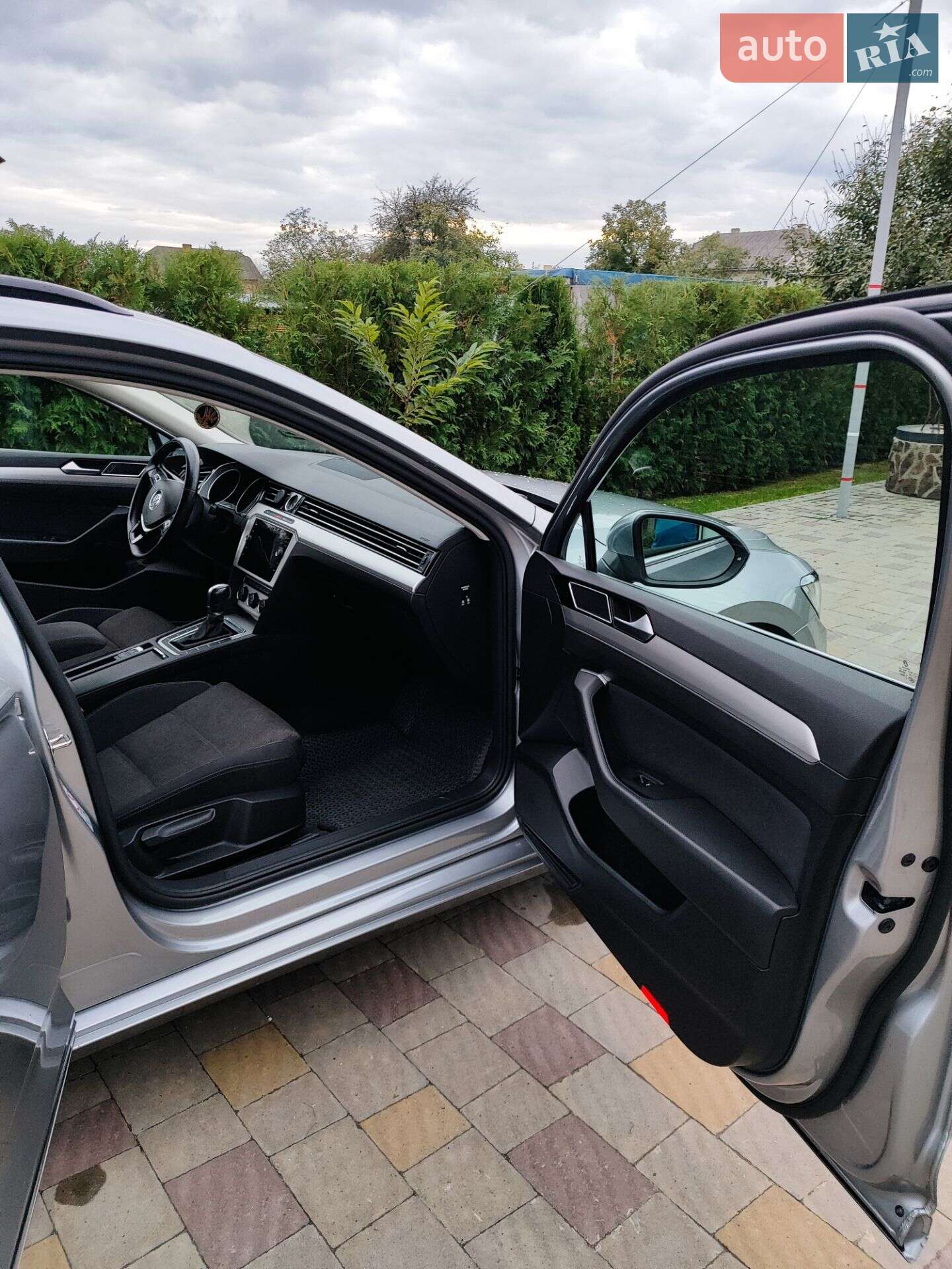 Volkswagen Passat 2019 VIN WVWZZZ3CZKE061302 фото оголошення 8 з 22