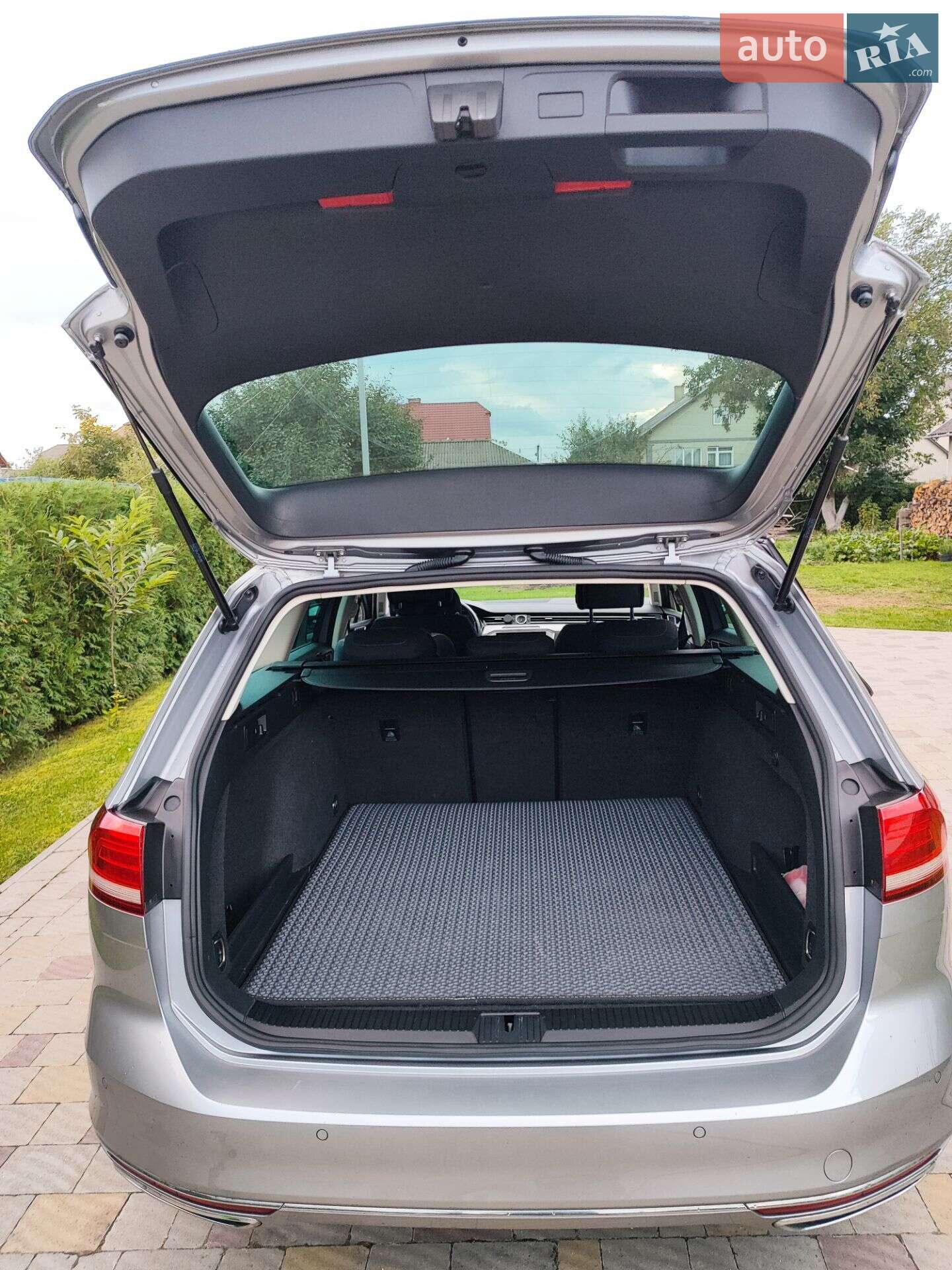 Volkswagen Passat 2019 VIN WVWZZZ3CZKE061302 фото оголошення 15 з 22