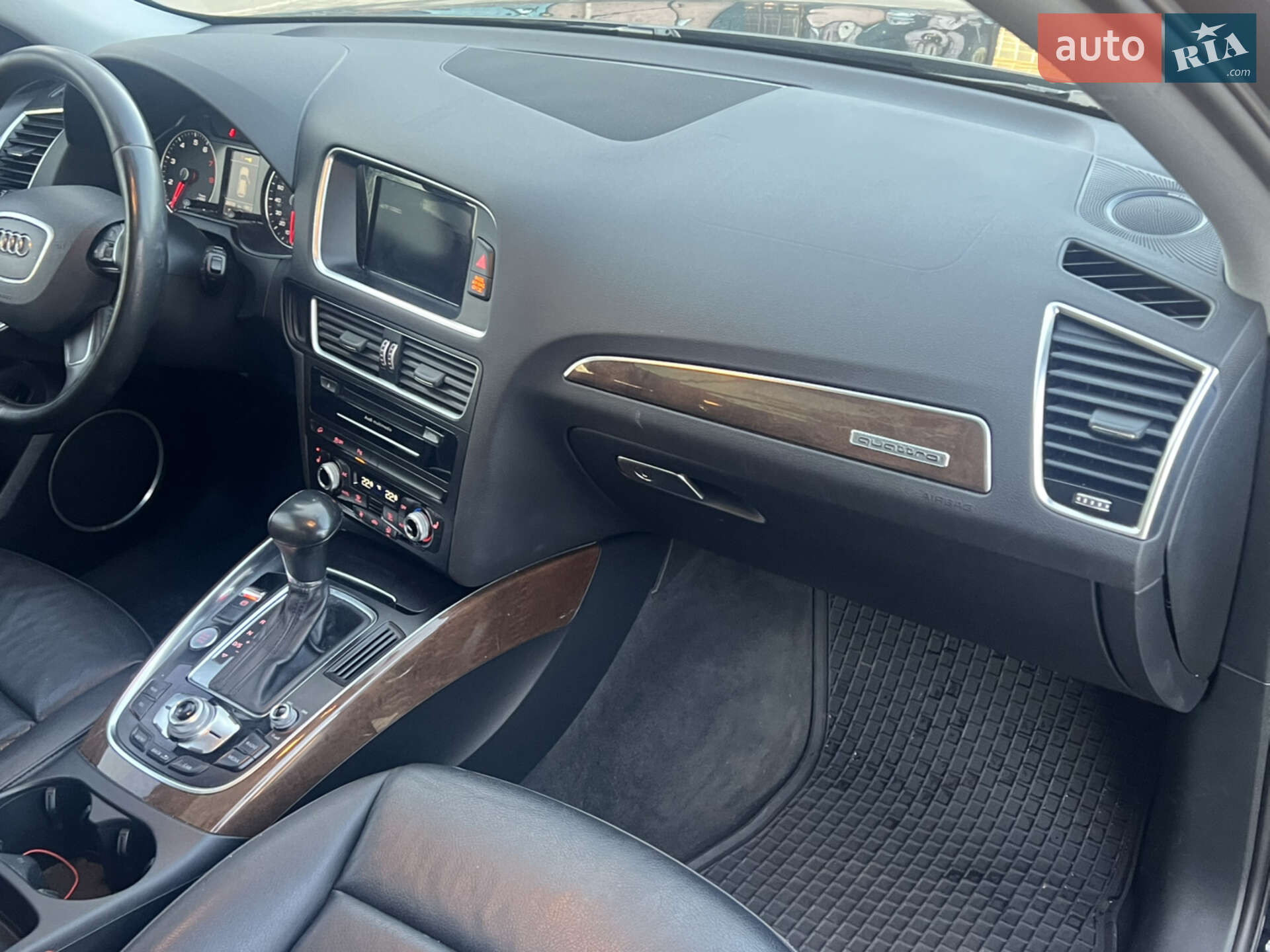 Audi Q5 2016 VIN WA1L2AFP0HA033596 фото оголошення 17 з 34