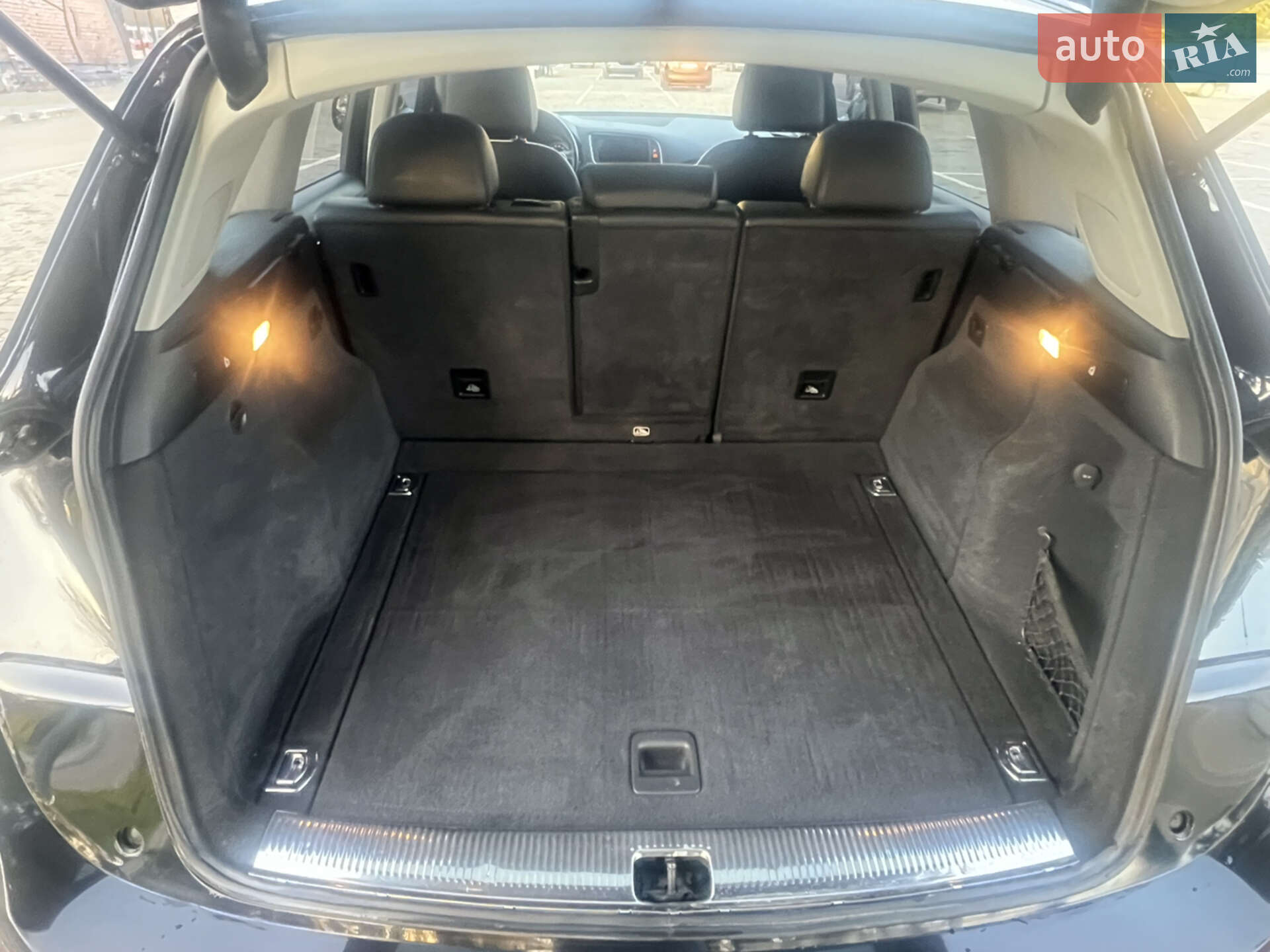 Audi Q5 2016 VIN WA1L2AFP0HA033596 фото оголошення 21 з 34