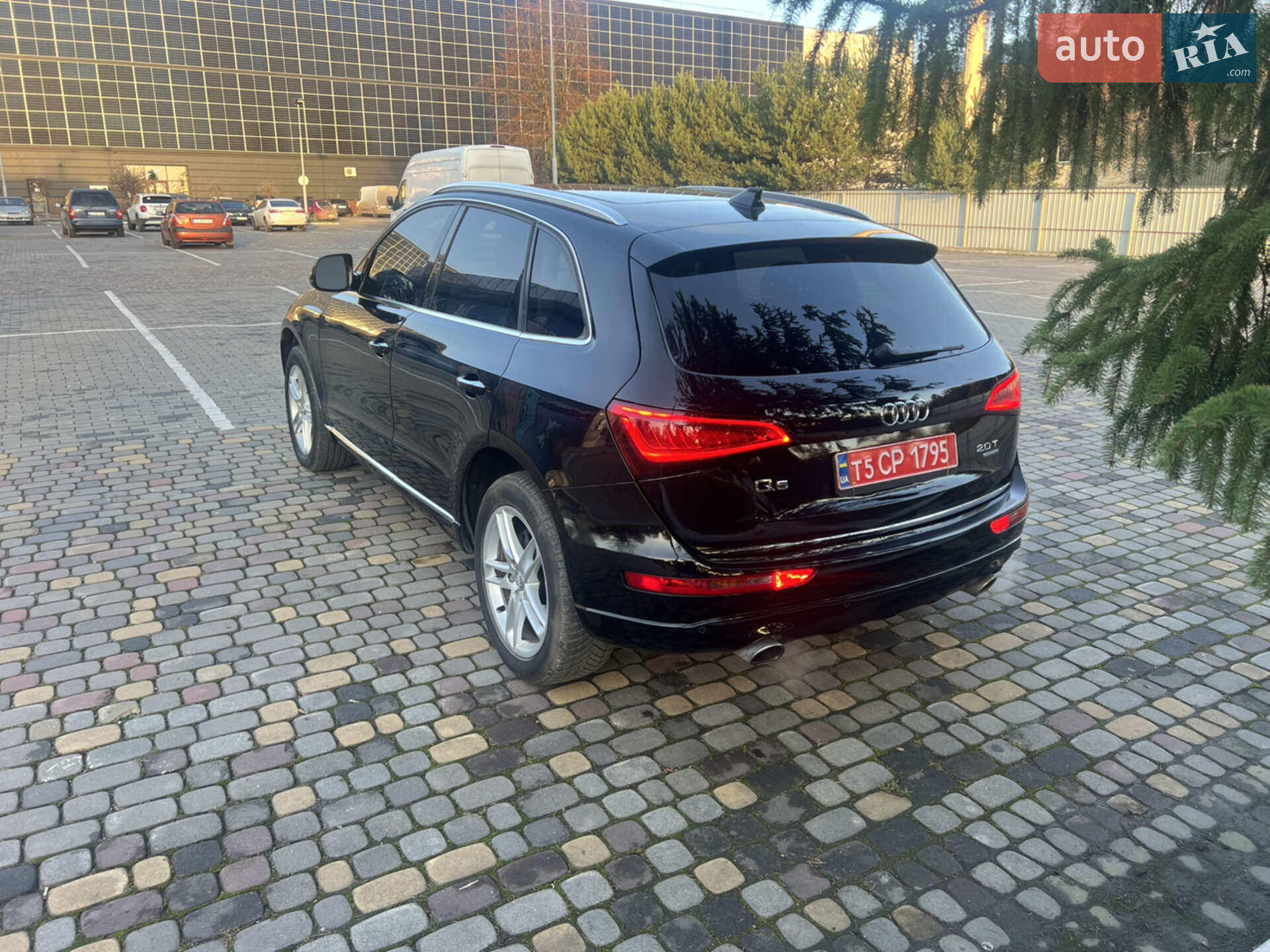 Audi Q5 2016 VIN WA1L2AFP0HA033596 фото оголошення 28 з 34