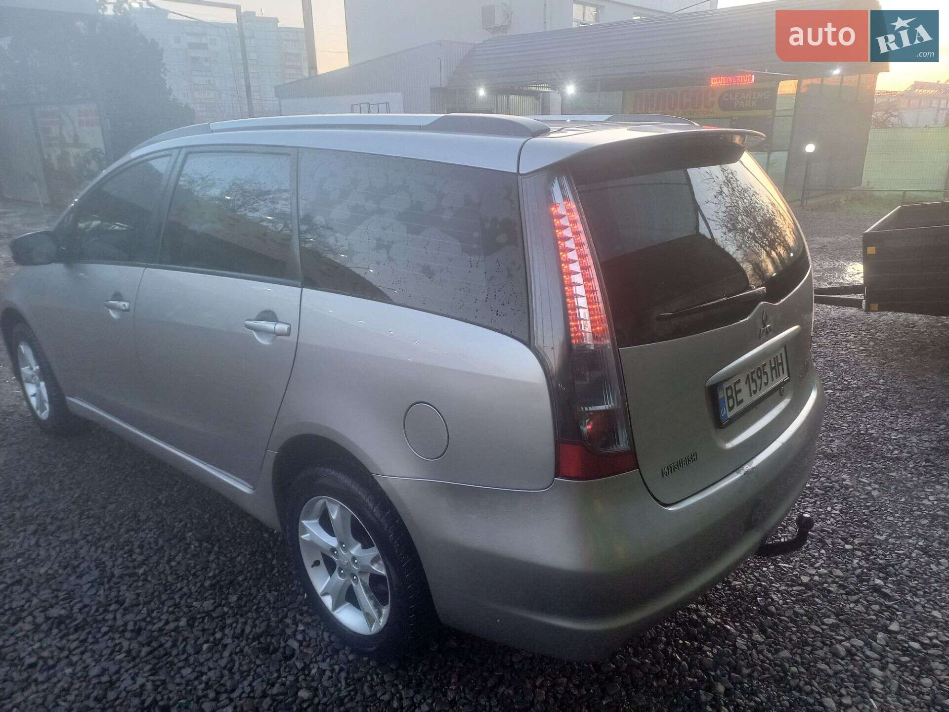 Mitsubishi Grandis 2008 VIN JMBLRNA4W8Z002668 фото оголошення 4 з 9