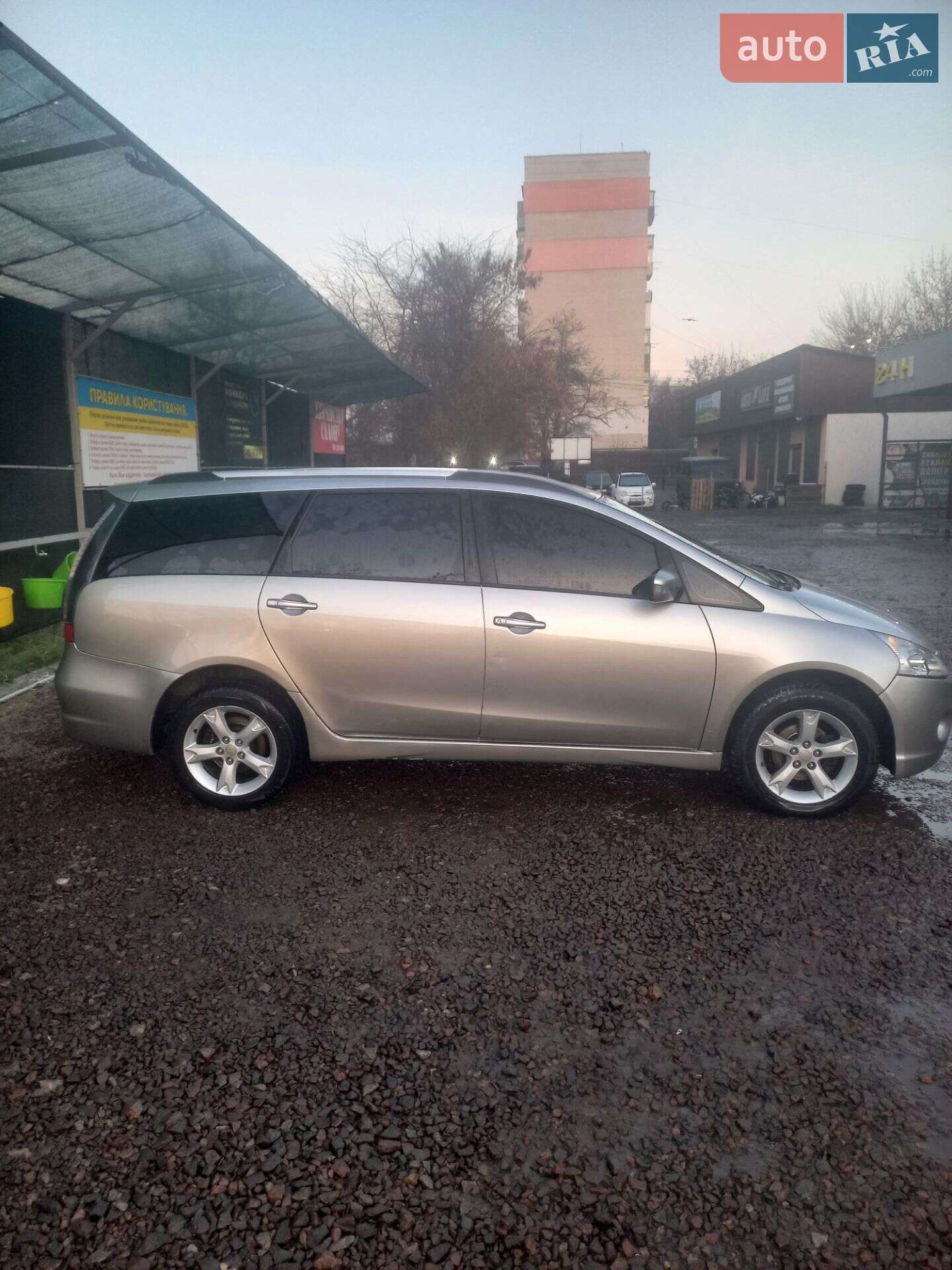 Mitsubishi Grandis 2008 VIN JMBLRNA4W8Z002668 фото оголошення 3 з 9