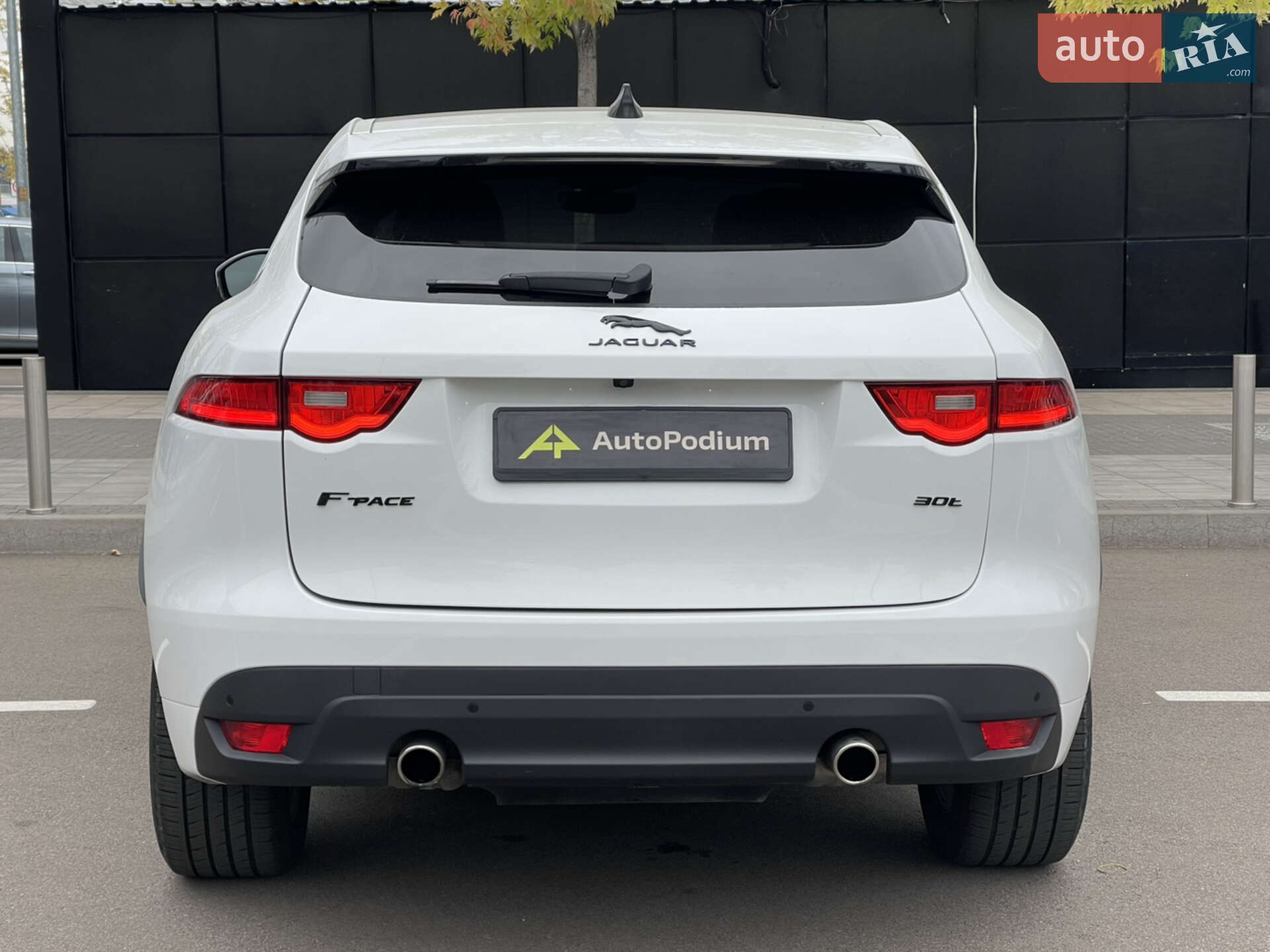 Jaguar F-Pace 2019 VIN SADCK2GXXLA635154 фото оголошення 12 з 33