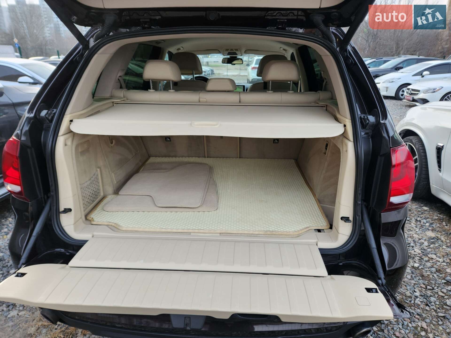 BMW X5 2013 VIN WBAKR010300J02158 фото оголошення 13 з 84