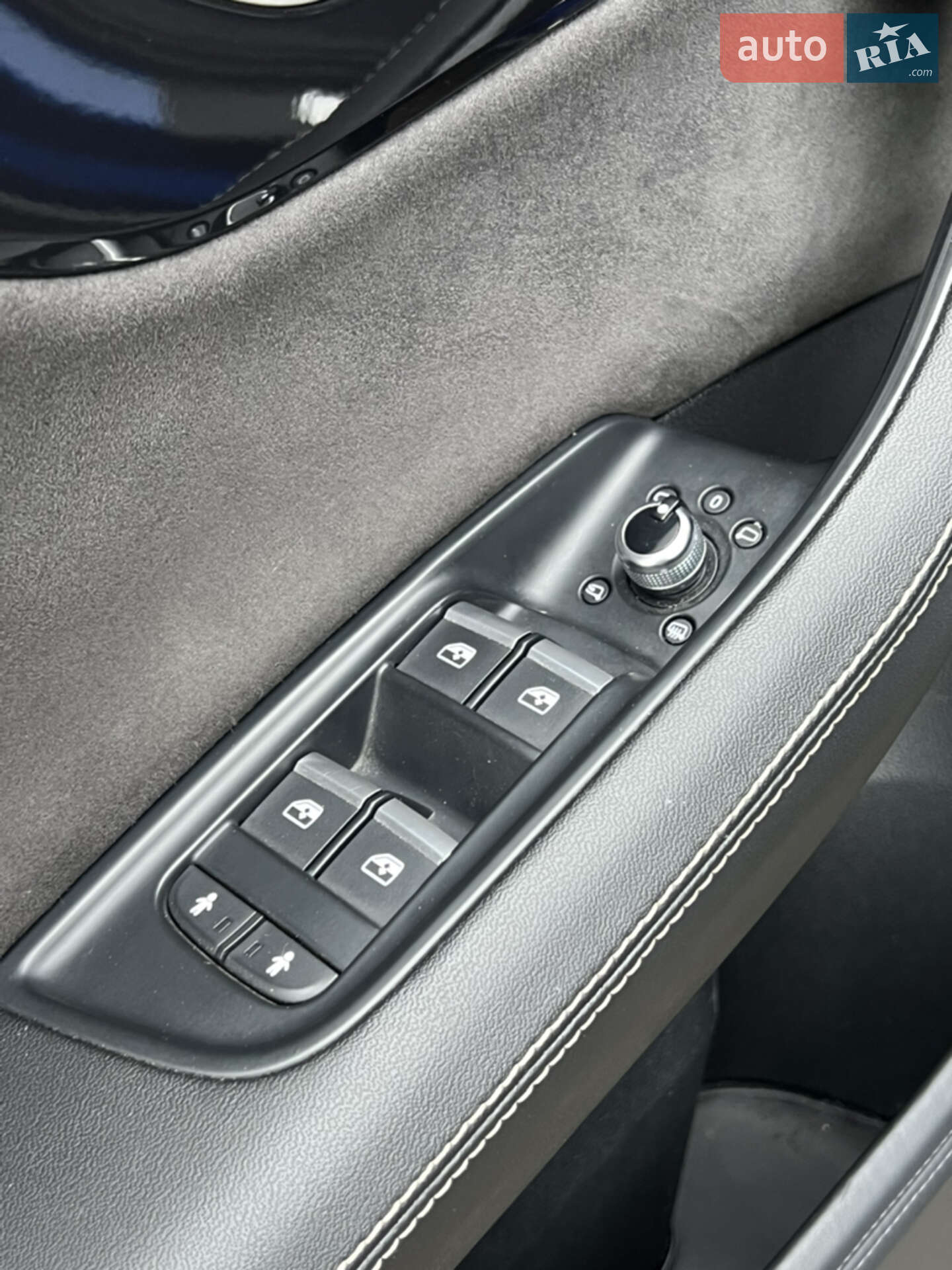 Audi Q7 2016 VIN WAUZZZ4M8GD038056 фото оголошення 28 з 56