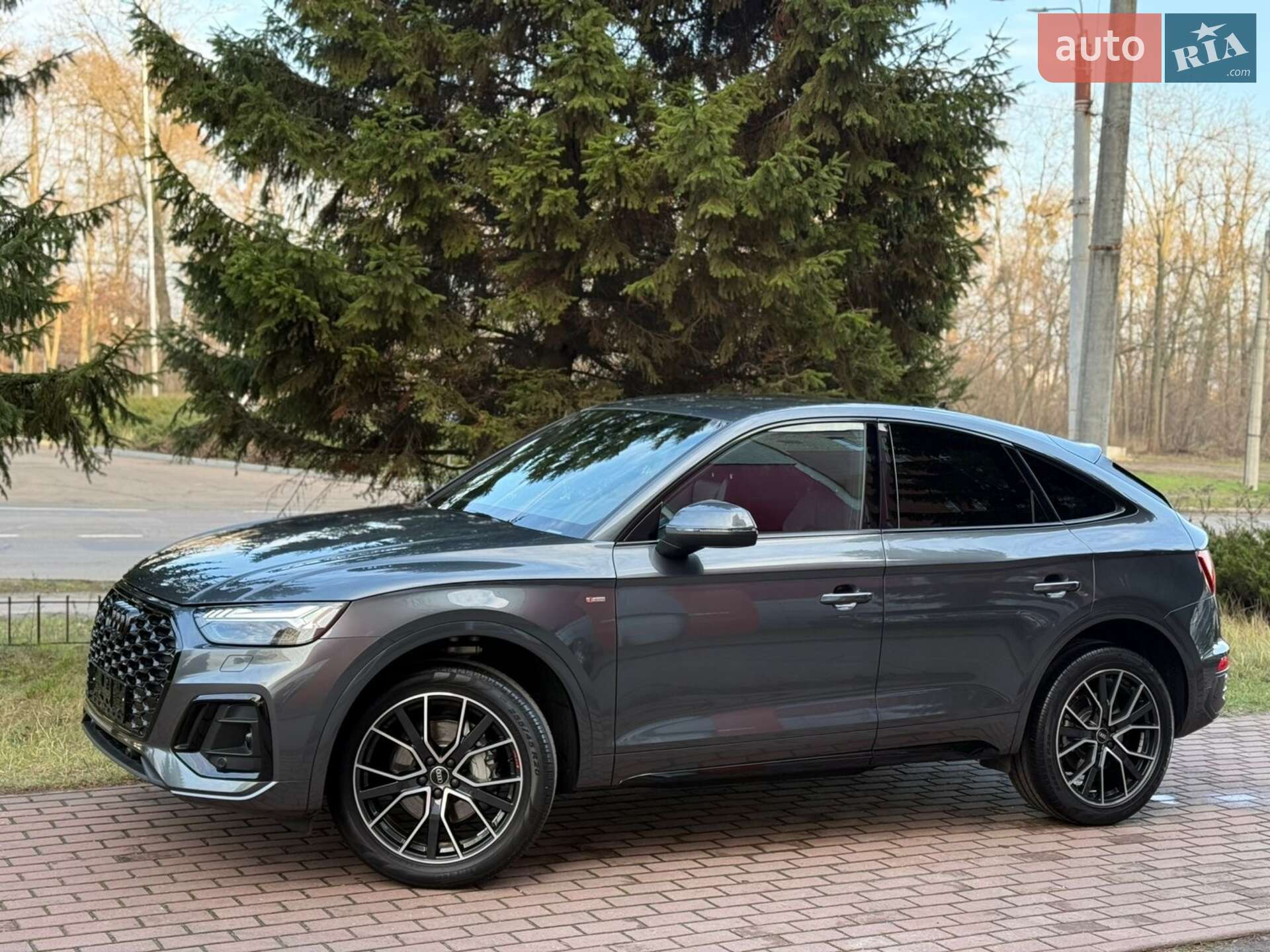 Audi Q5 2022 VIN WAUZZZFY8N2105943 фото оголошення 3 з 57