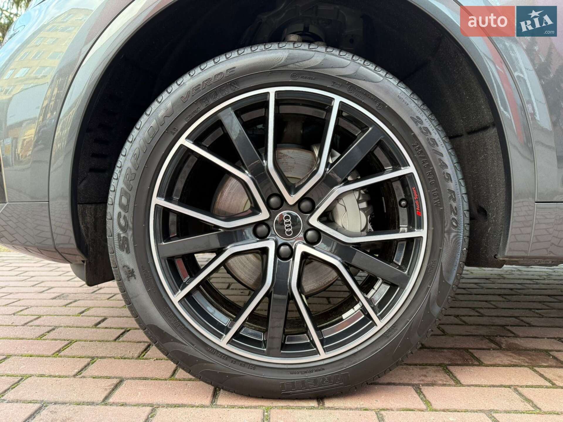Audi Q5 2022 VIN WAUZZZFY8N2105943 фото оголошення 10 з 57