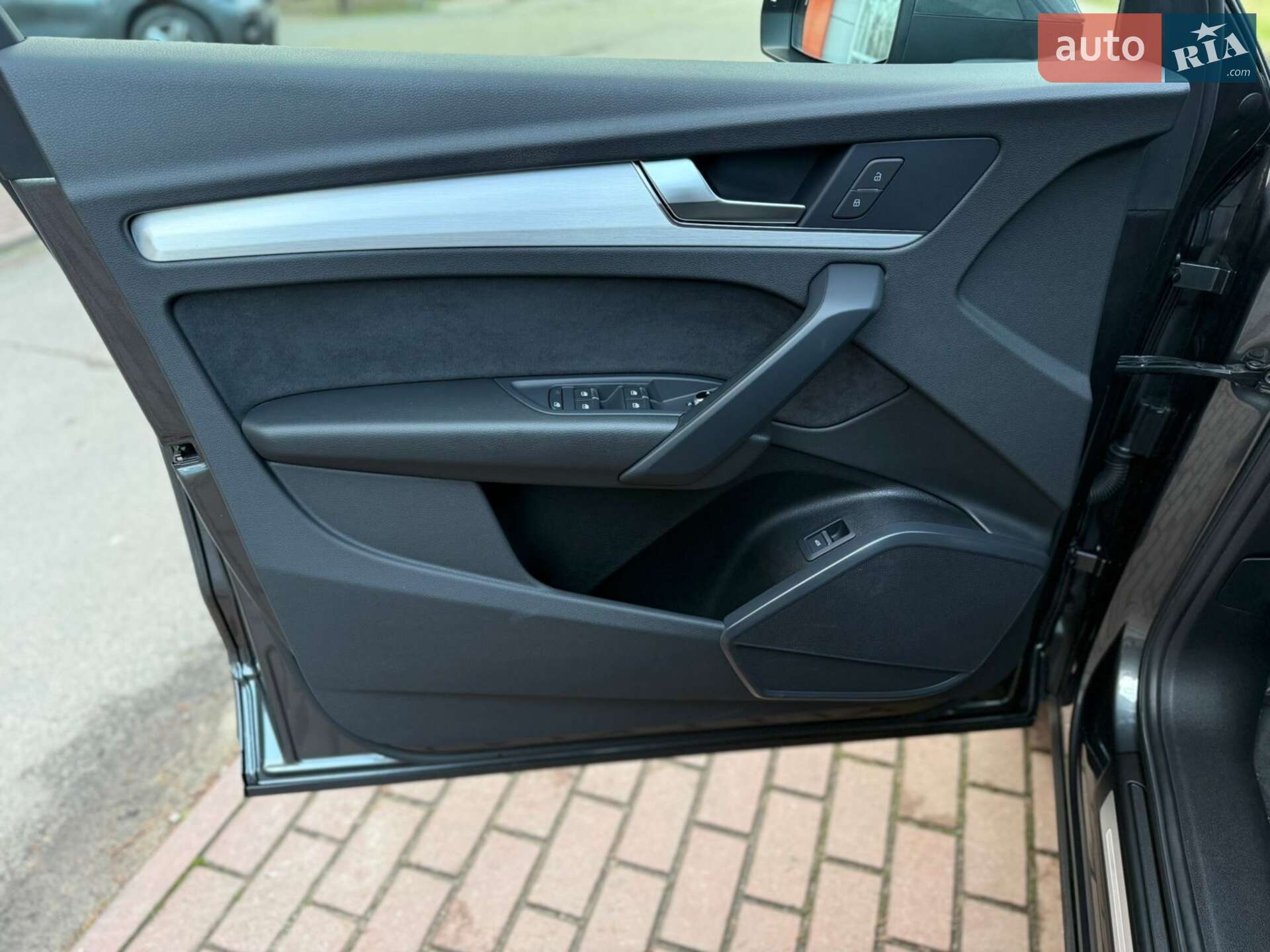 Audi Q5 2022 VIN WAUZZZFY8N2105943 фото оголошення 21 з 57