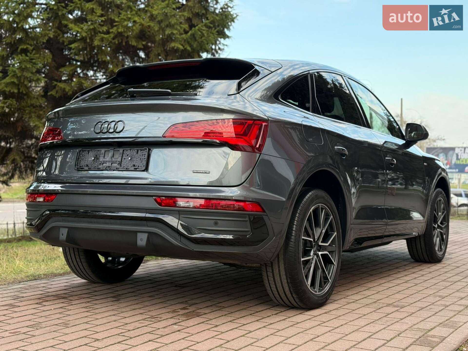 Audi Q5 2022 VIN WAUZZZFY8N2105943 фото оголошення 30 з 57