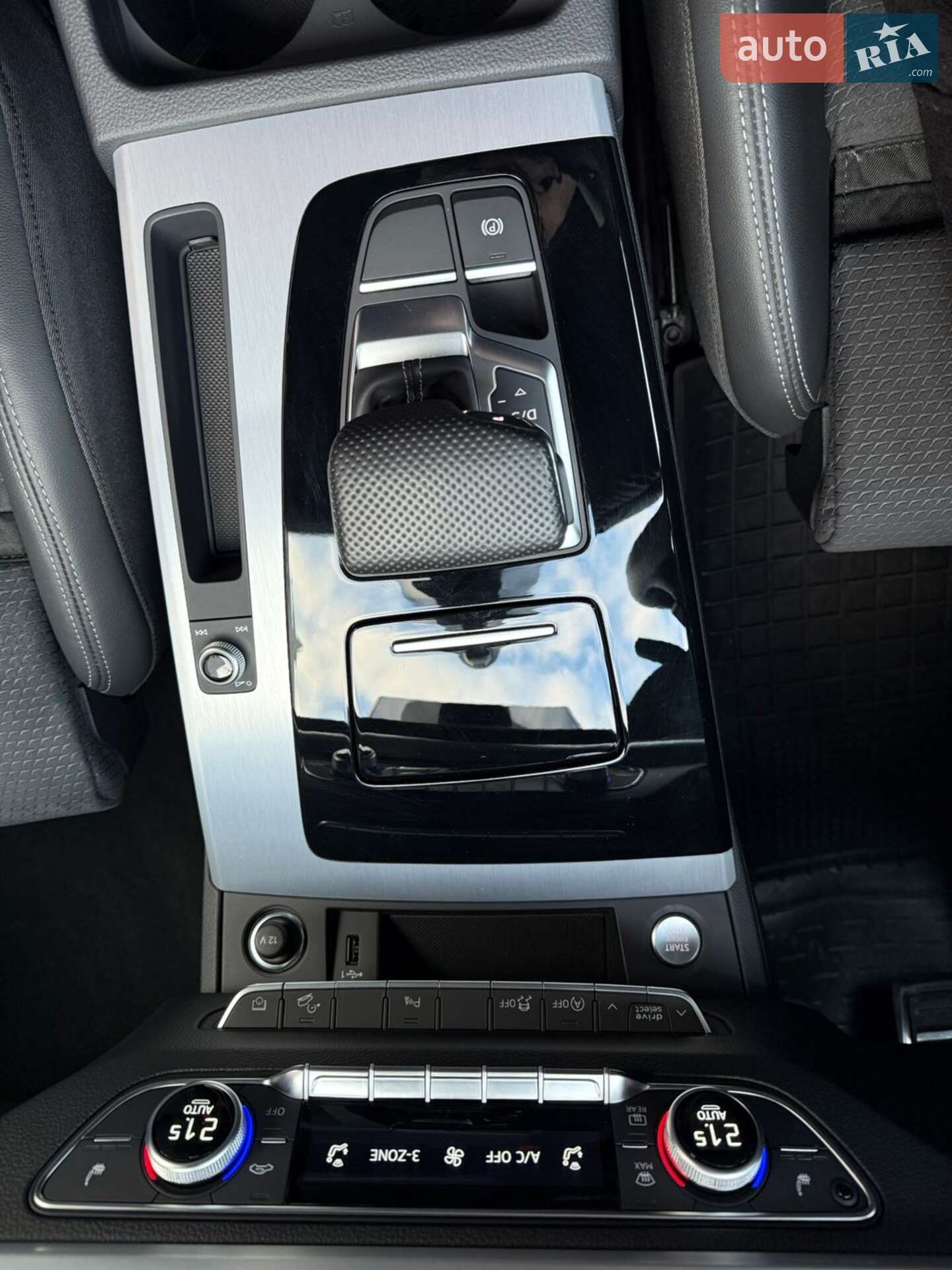 Audi Q5 2022 VIN WAUZZZFY8N2105943 фото оголошення 34 з 57