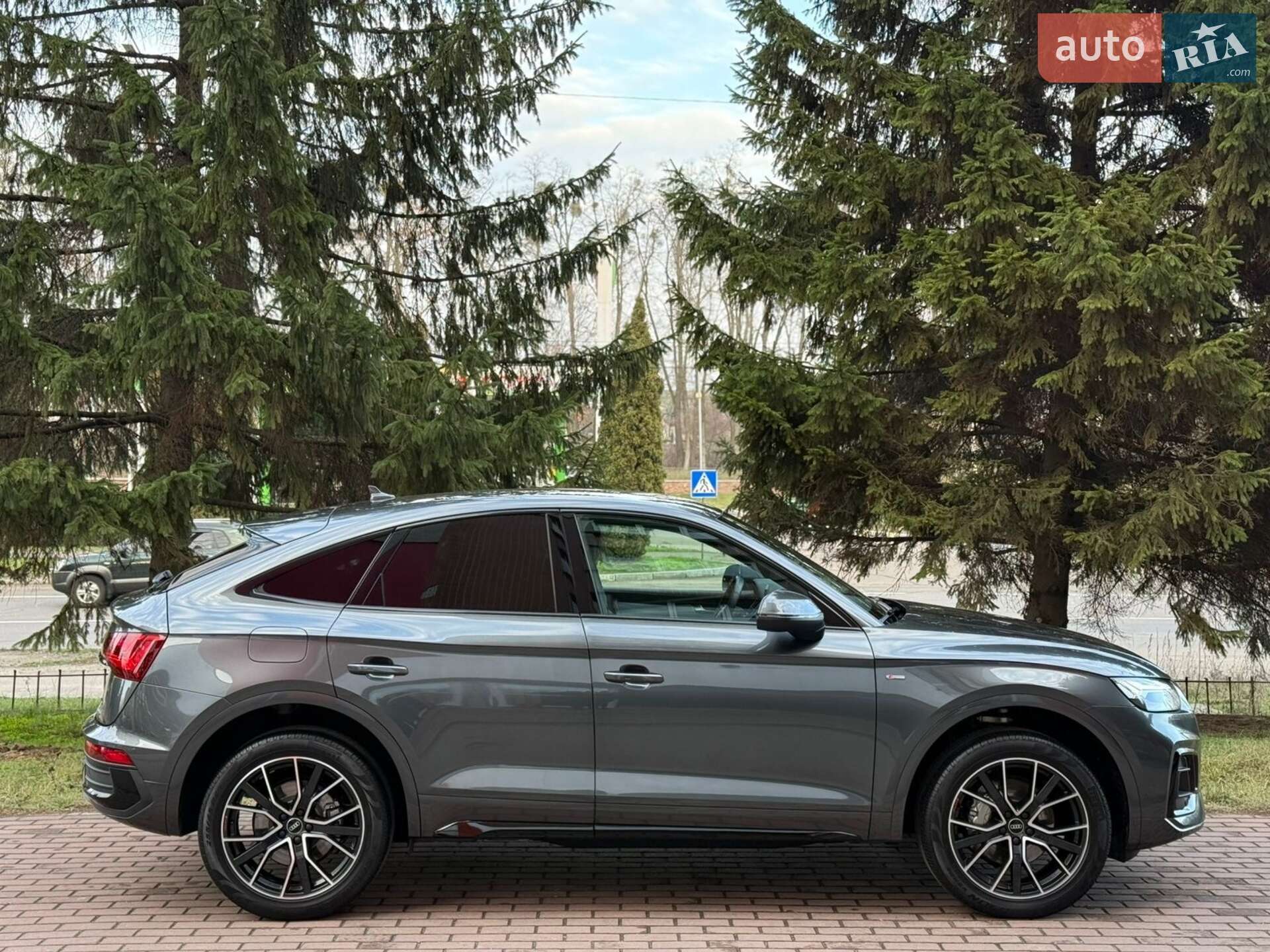 Audi Q5 2022 VIN WAUZZZFY8N2105943 фото оголошення 36 з 57