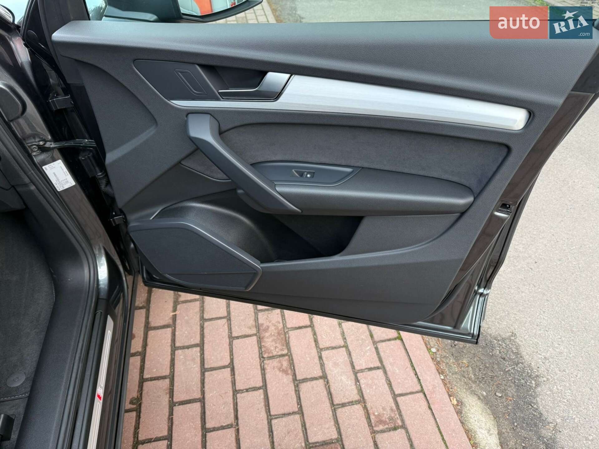 Audi Q5 2022 VIN WAUZZZFY8N2105943 фото оголошення 37 з 57