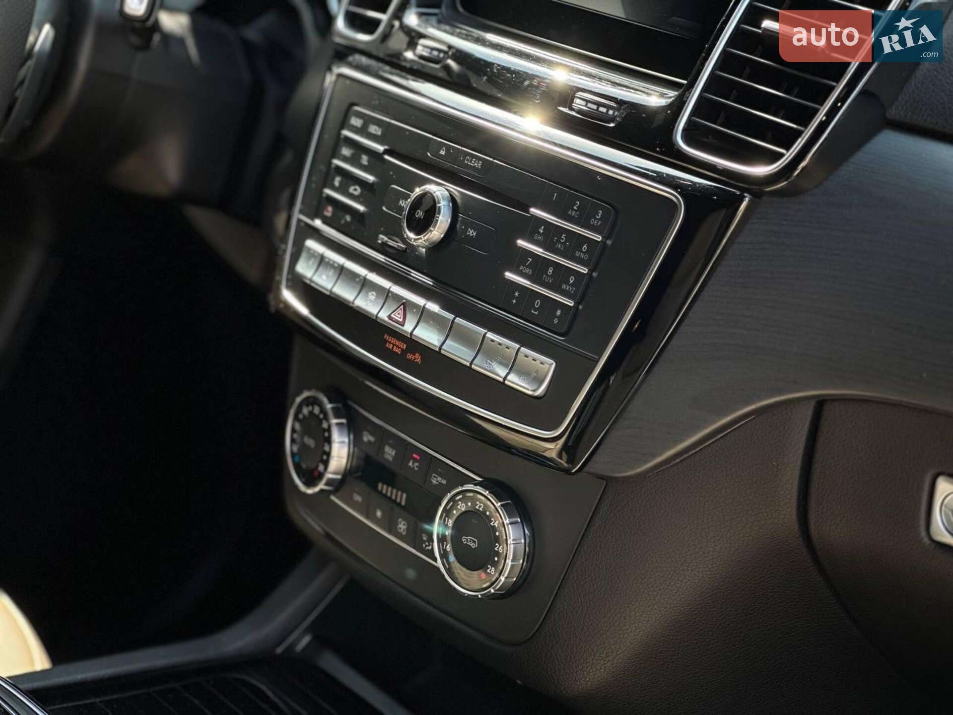 Mercedes-Benz GLE-Class 2018 VIN 4JGDA5HB3JB153815 фото оголошення 7 з 17