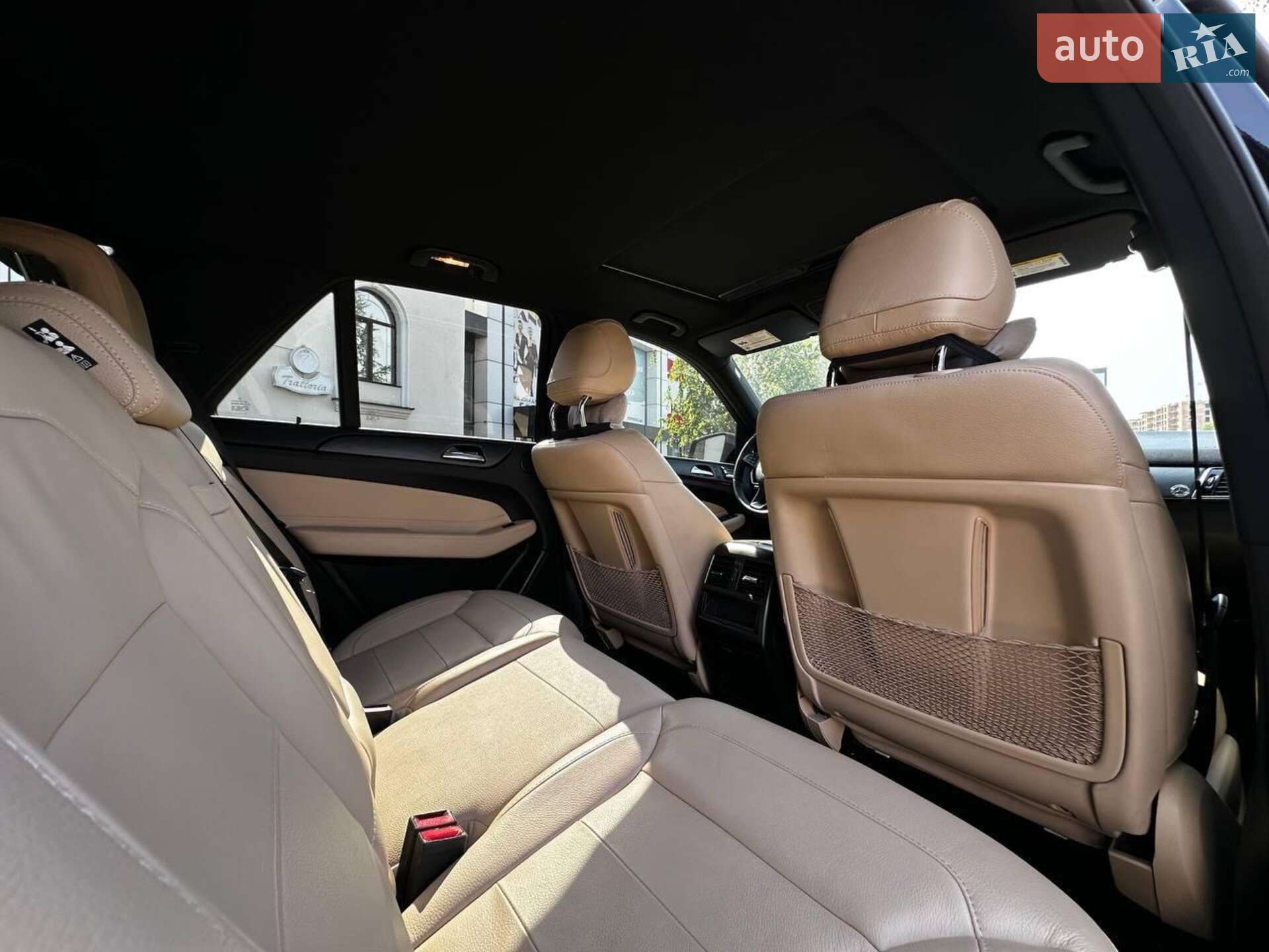 Mercedes-Benz GLE-Class 2018 VIN 4JGDA5HB3JB153815 фото оголошення 11 з 17