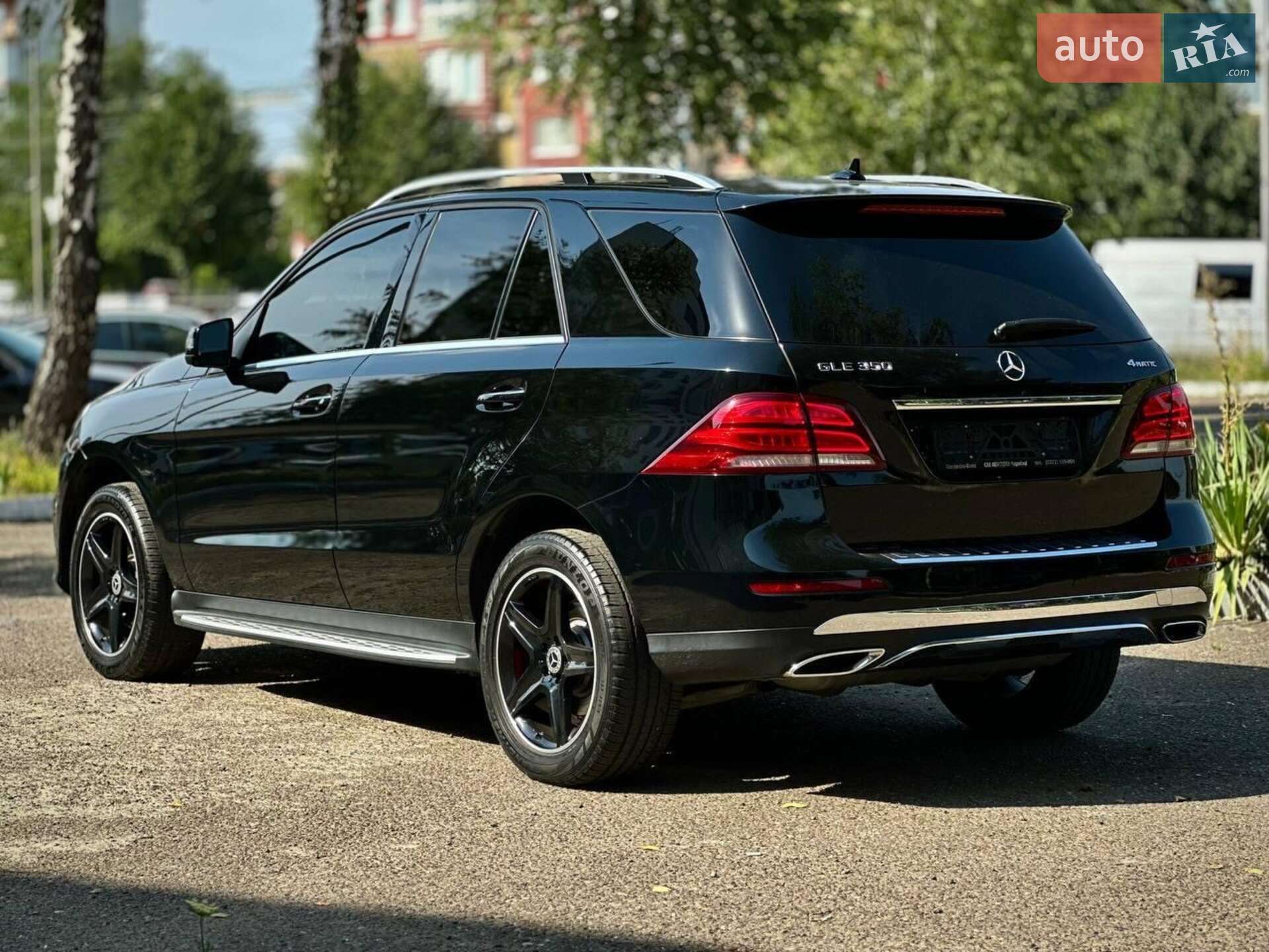 Mercedes-Benz GLE-Class 2018 VIN 4JGDA5HB3JB153815 фото оголошення 12 з 17