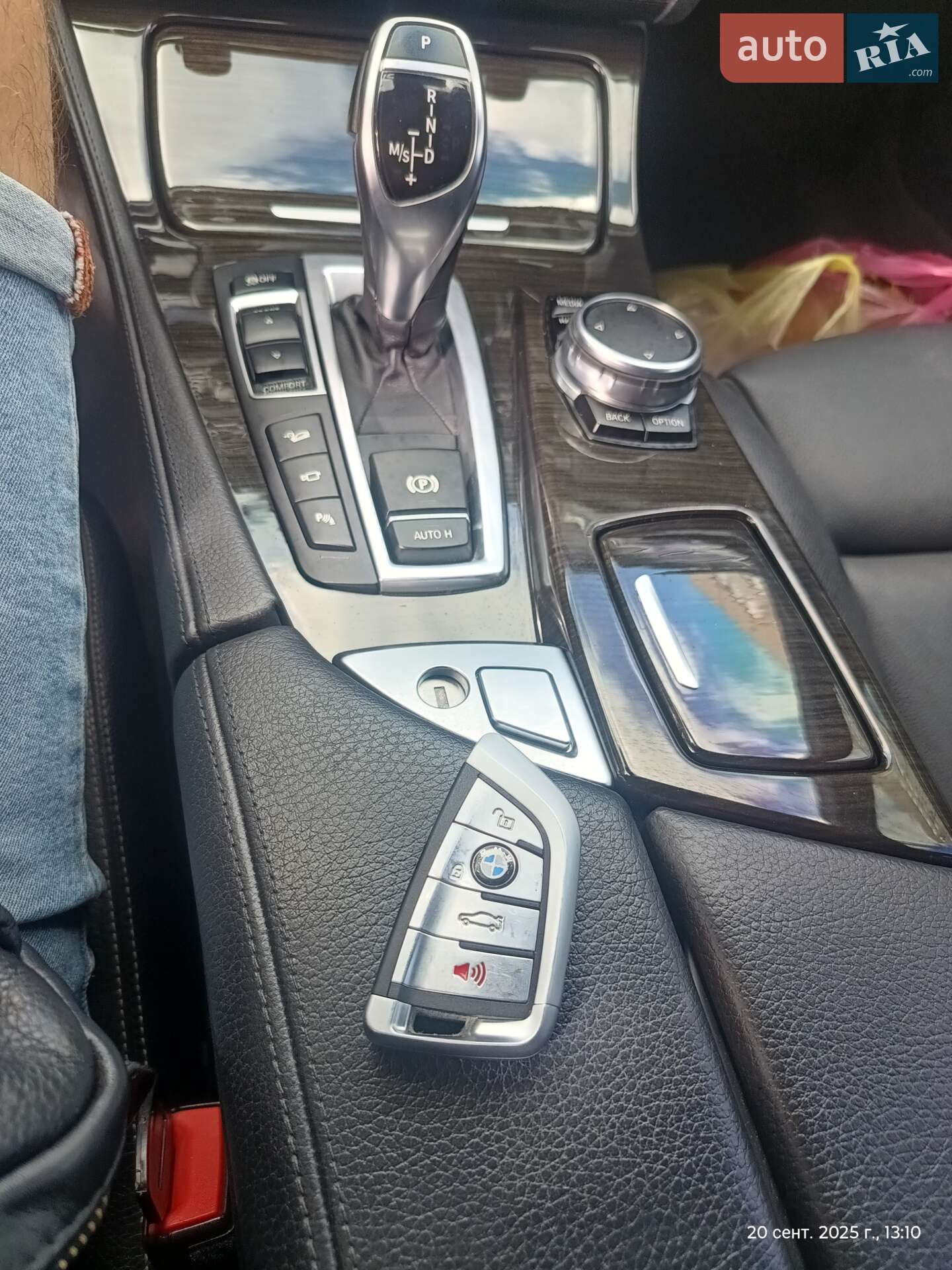 BMW 5 Series 2016 VIN WBAFV3C55GD687805 фото оголошення 40 з 75