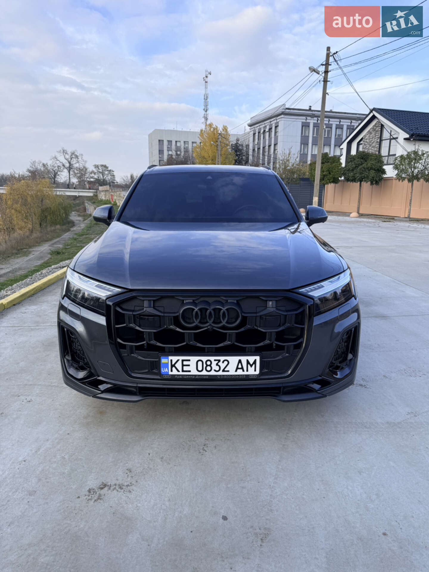 Audi SQ7 2024 VIN WAUZZZ4M9SD006239 фото оголошення 2 з 18