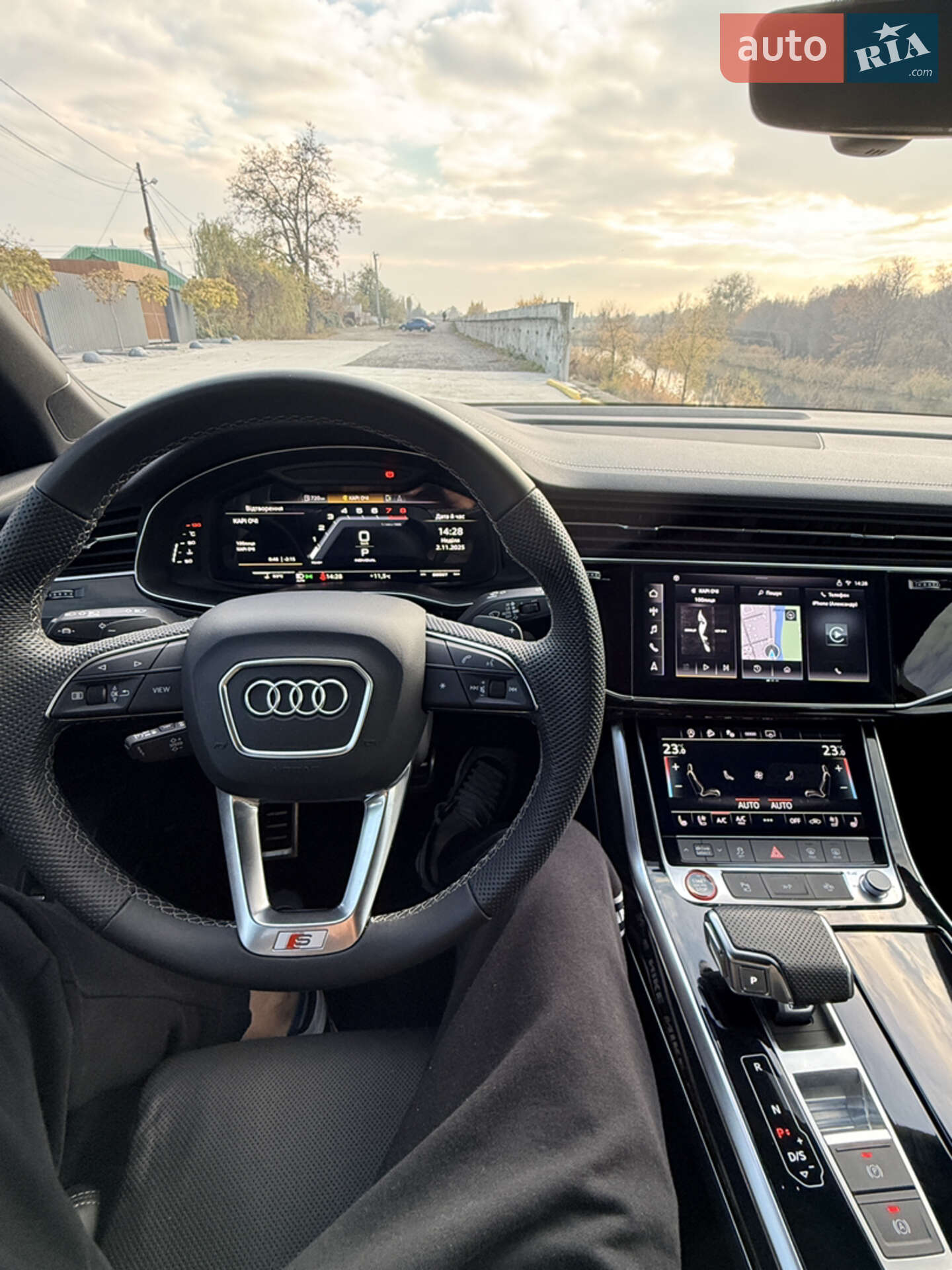 Audi SQ7 2024 VIN WAUZZZ4M9SD006239 фото оголошення 12 з 18