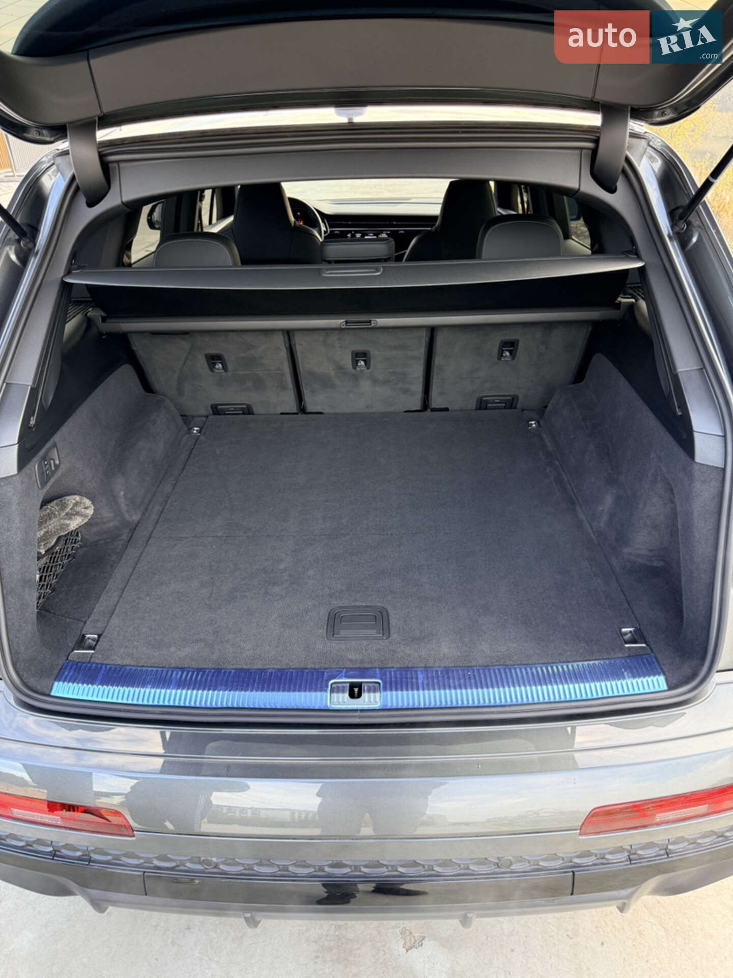 Audi SQ7 2024 VIN WAUZZZ4M9SD006239 фото оголошення 17 з 18