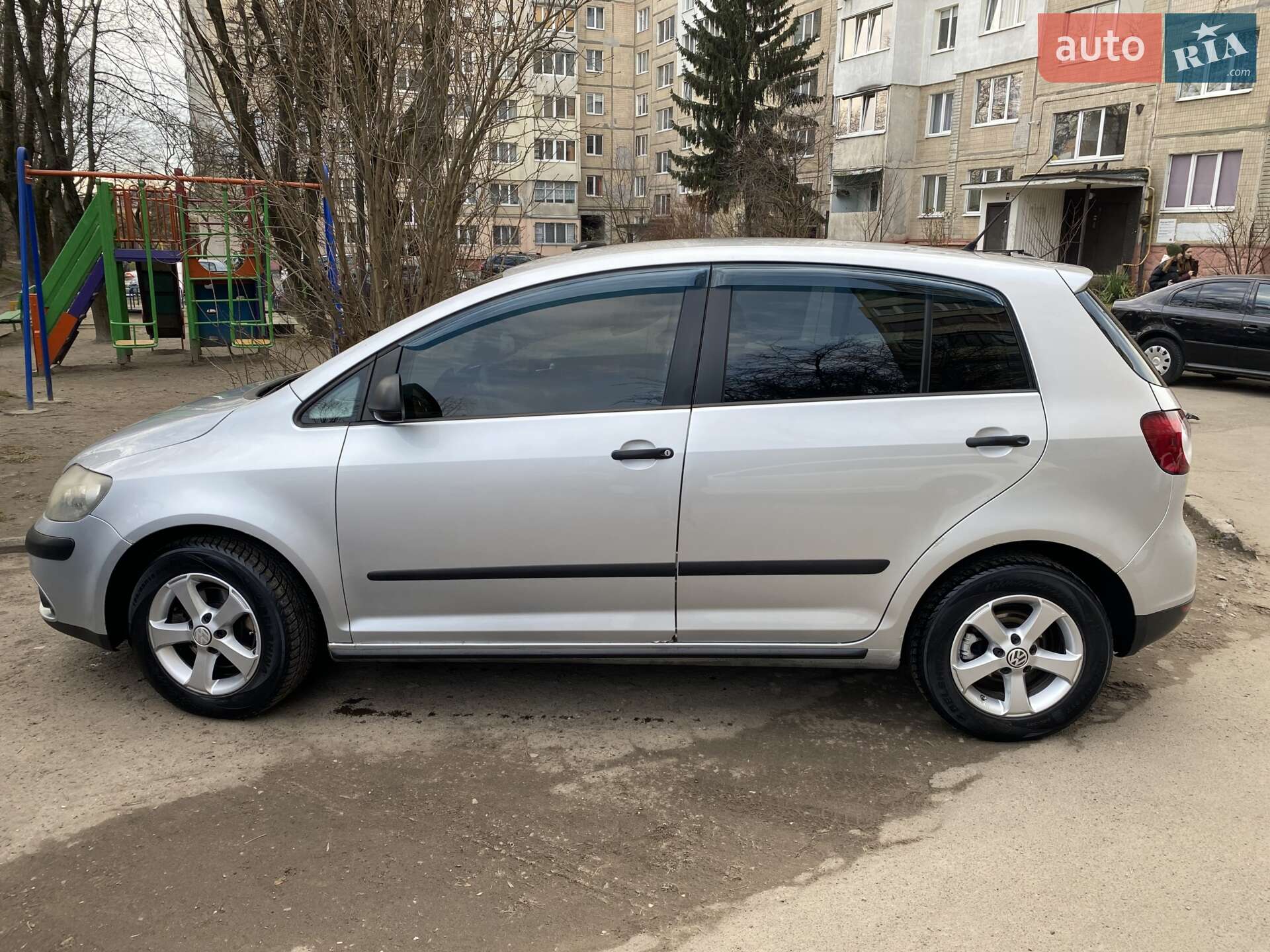 Volkswagen Golf Plus 2009 VIN WVWZZZ1KZ9W840303 фото оголошення 2 з 10