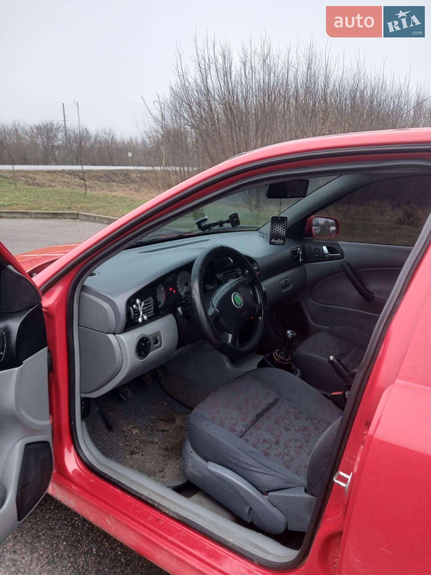 Skoda Octavia 1998 VIN TMBZZZ1U1W2040457 фото оголошення 6 з 7