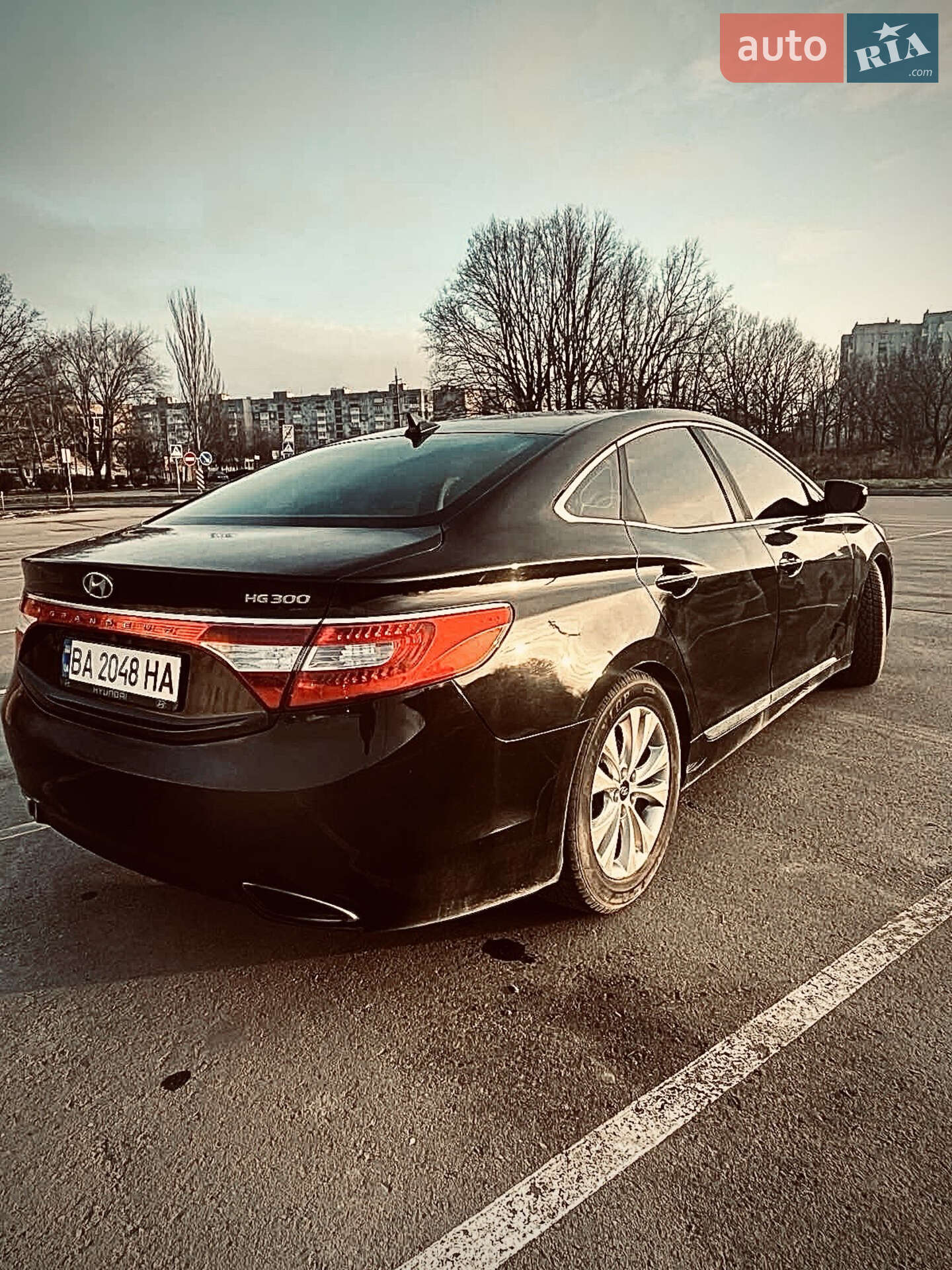Hyundai Grandeur 2011 VIN KMHFH41EBCA098517 фото оголошення 4 з 9