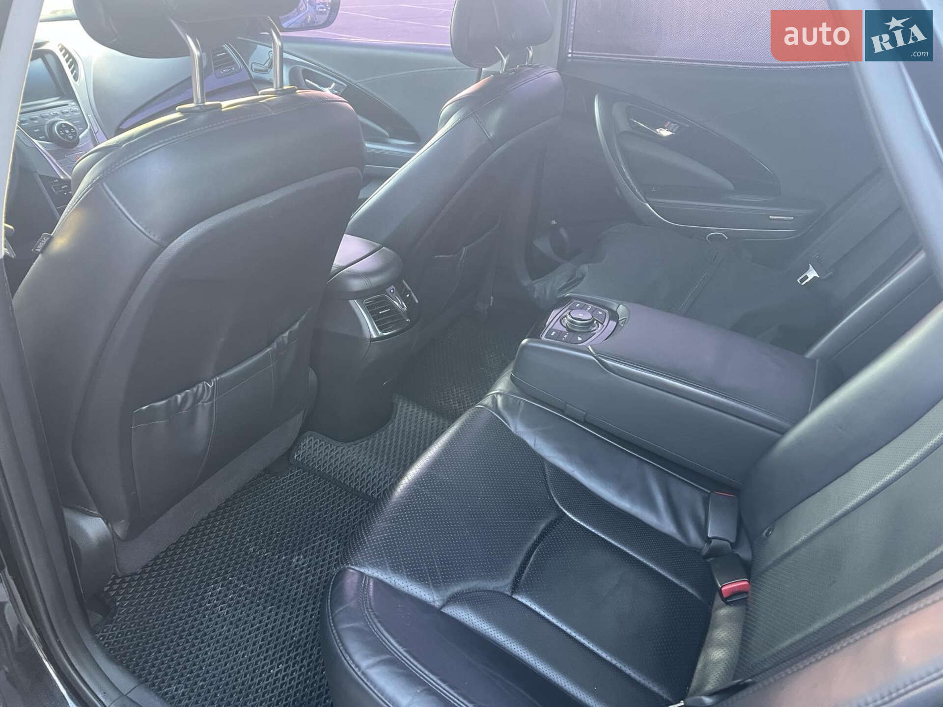 Hyundai Grandeur 2011 VIN KMHFH41EBCA098517 фото оголошення 7 з 9