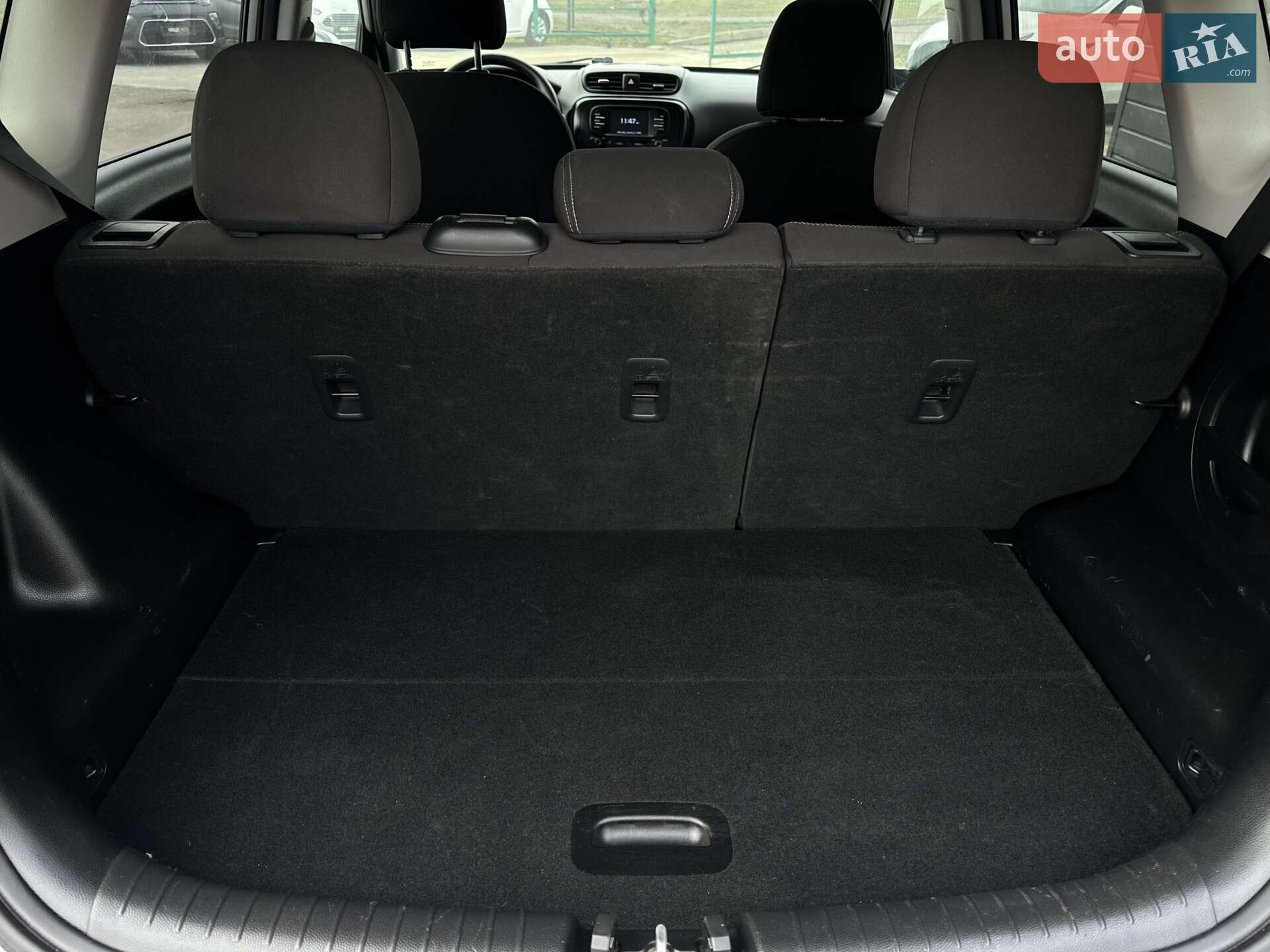 Kia Soul 2018 VIN KNDJN2A21K7661757 фото оголошення 17 з 48