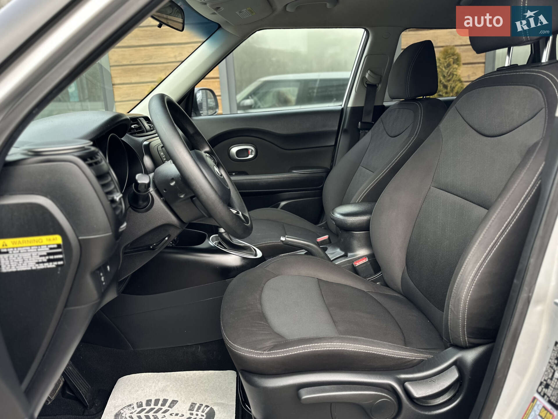 Kia Soul 2018 VIN KNDJN2A21K7661757 фото оголошення 24 з 48