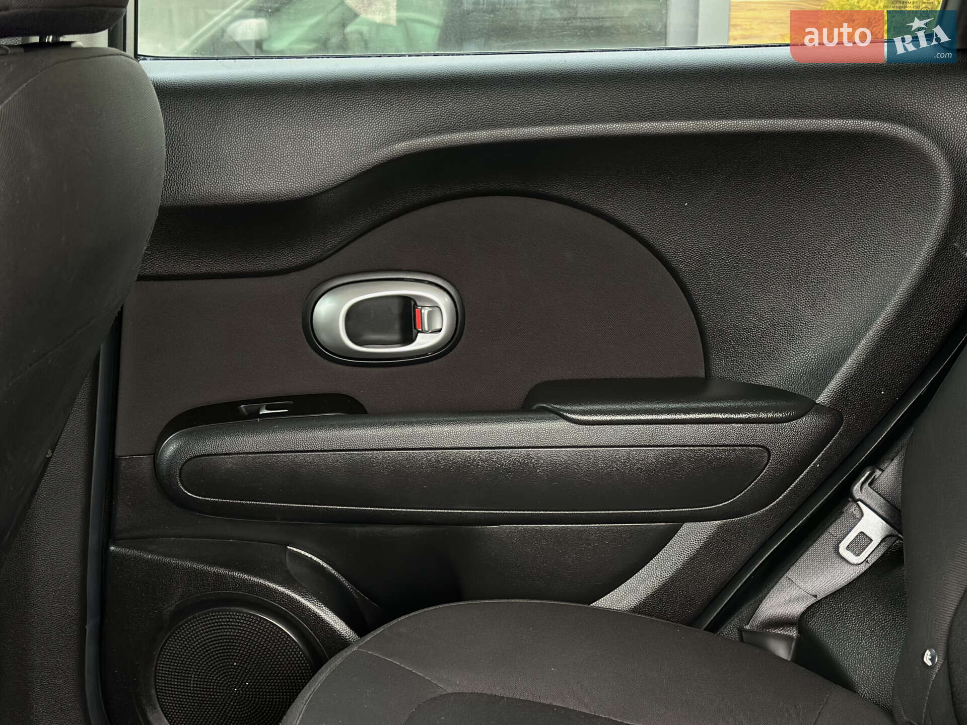 Kia Soul 2018 VIN KNDJN2A21K7661757 фото оголошення 47 з 48