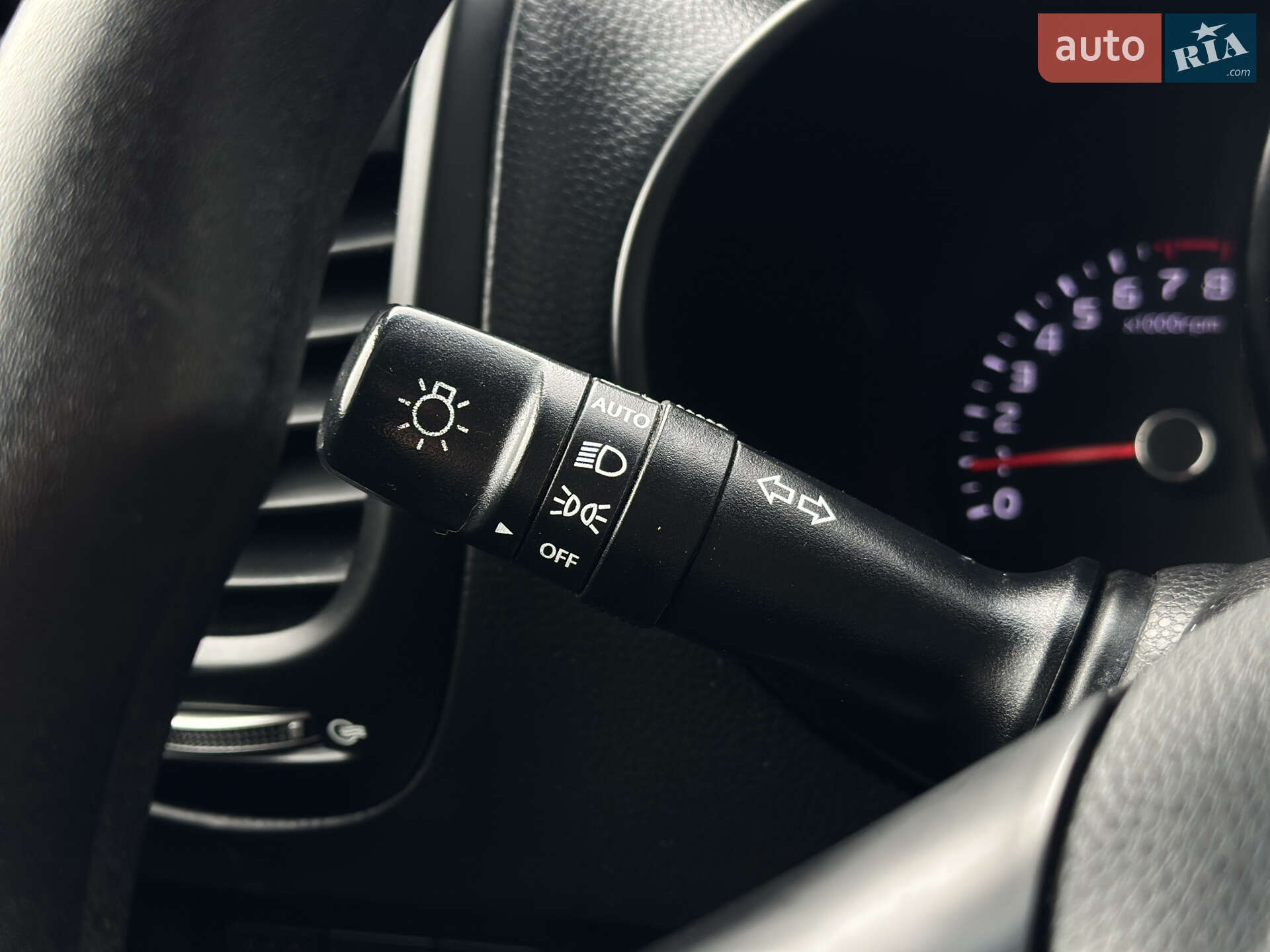 Kia Soul 2018 VIN KNDJN2A21K7661757 фото оголошення 34 з 48