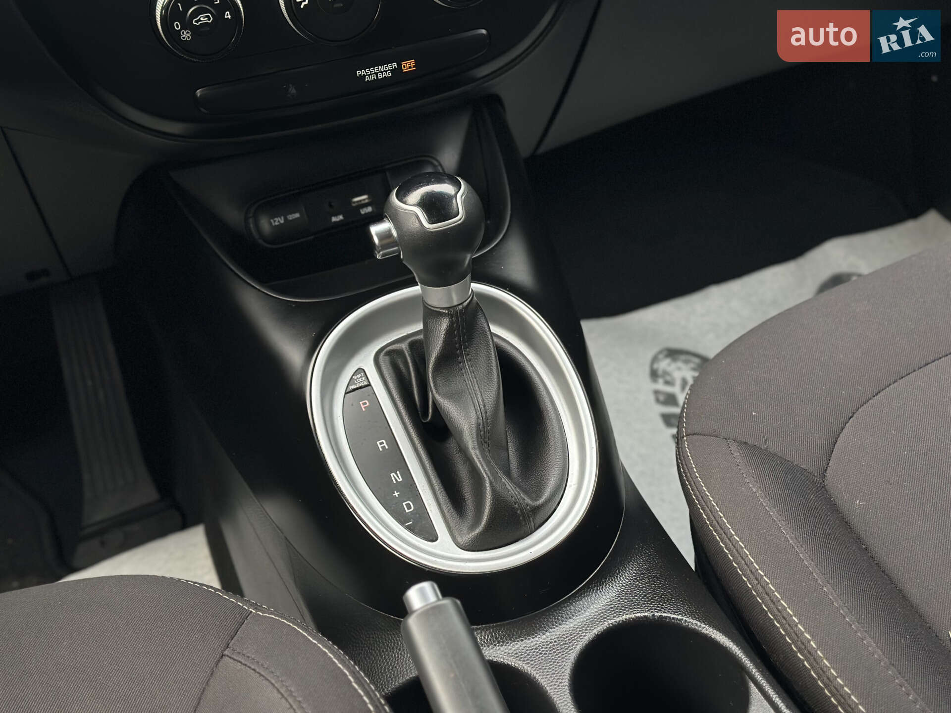 Kia Soul 2018 VIN KNDJN2A21K7661757 фото оголошення 40 з 48