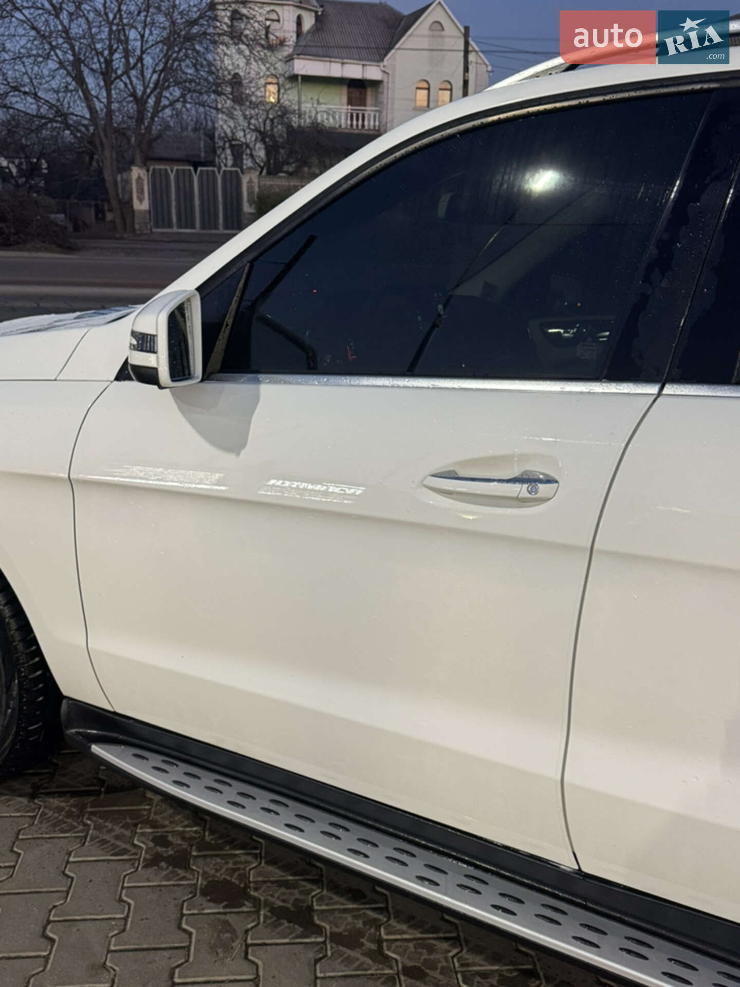 Mercedes-Benz GLE-Class 2016 VIN 4JGDA6DB7HA888566 фото оголошення 13 з 55
