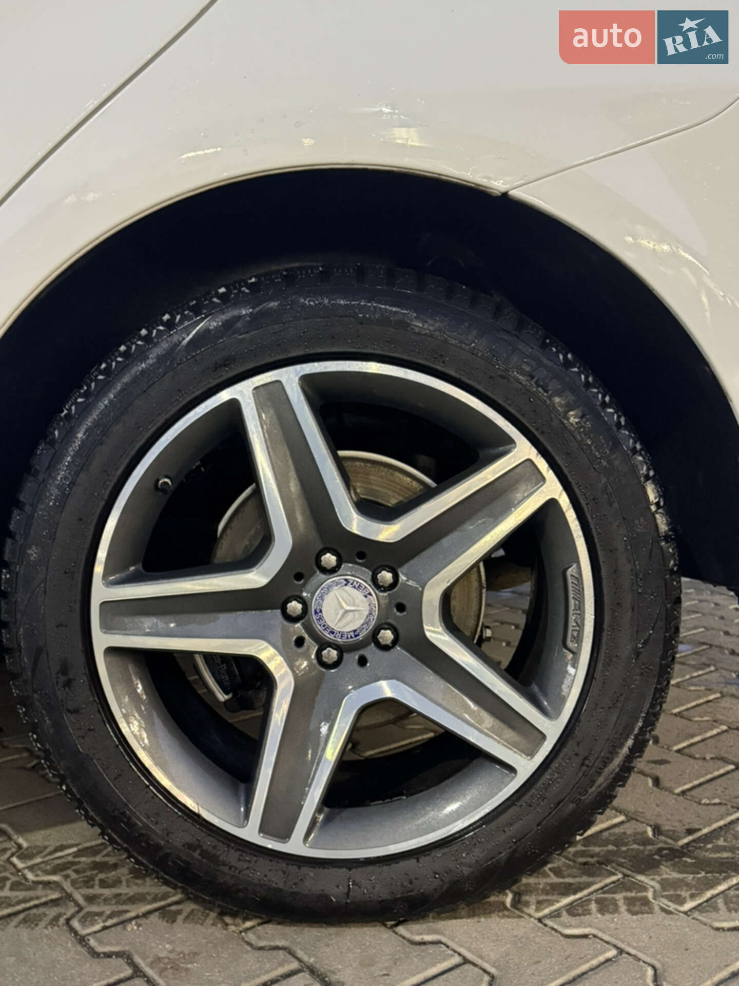 Mercedes-Benz GLE-Class 2016 VIN 4JGDA6DB7HA888566 фото оголошення 15 з 55