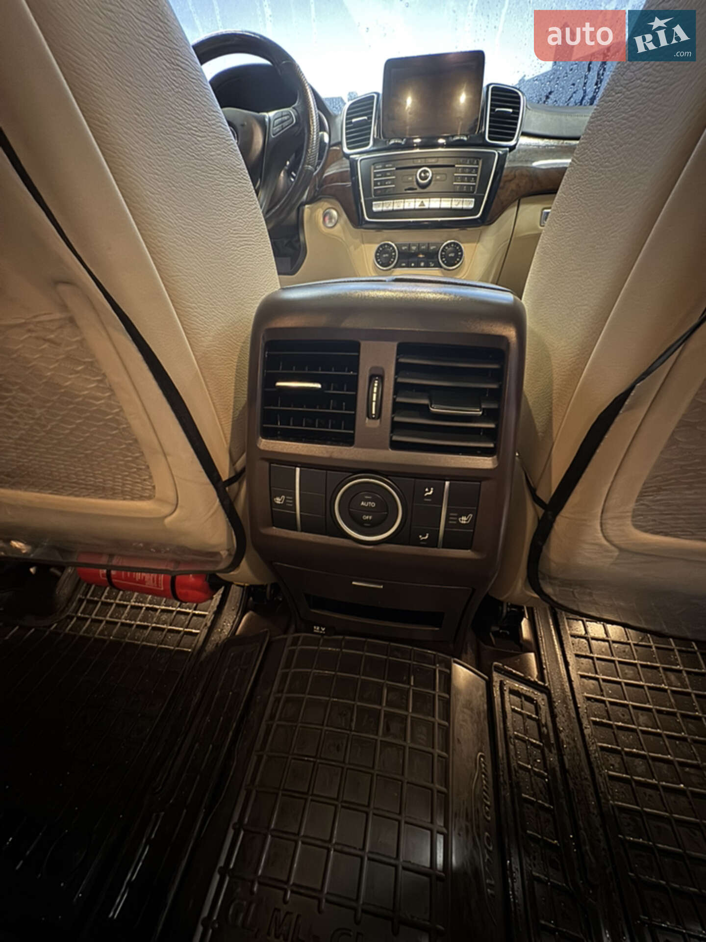 Mercedes-Benz GLE-Class 2016 VIN 4JGDA6DB7HA888566 фото оголошення 36 з 55