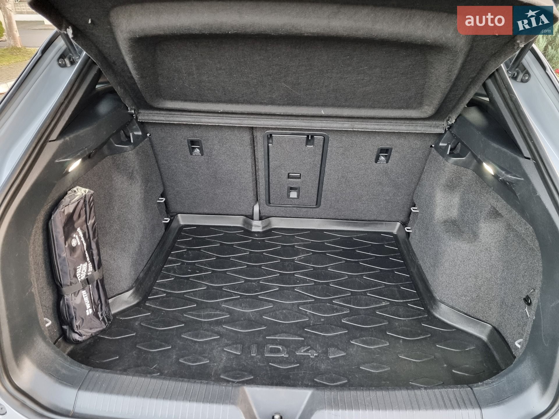 Volkswagen ID.4 2021 VIN WVGZZZE2ZNP004220 фото оголошення 14 з 50